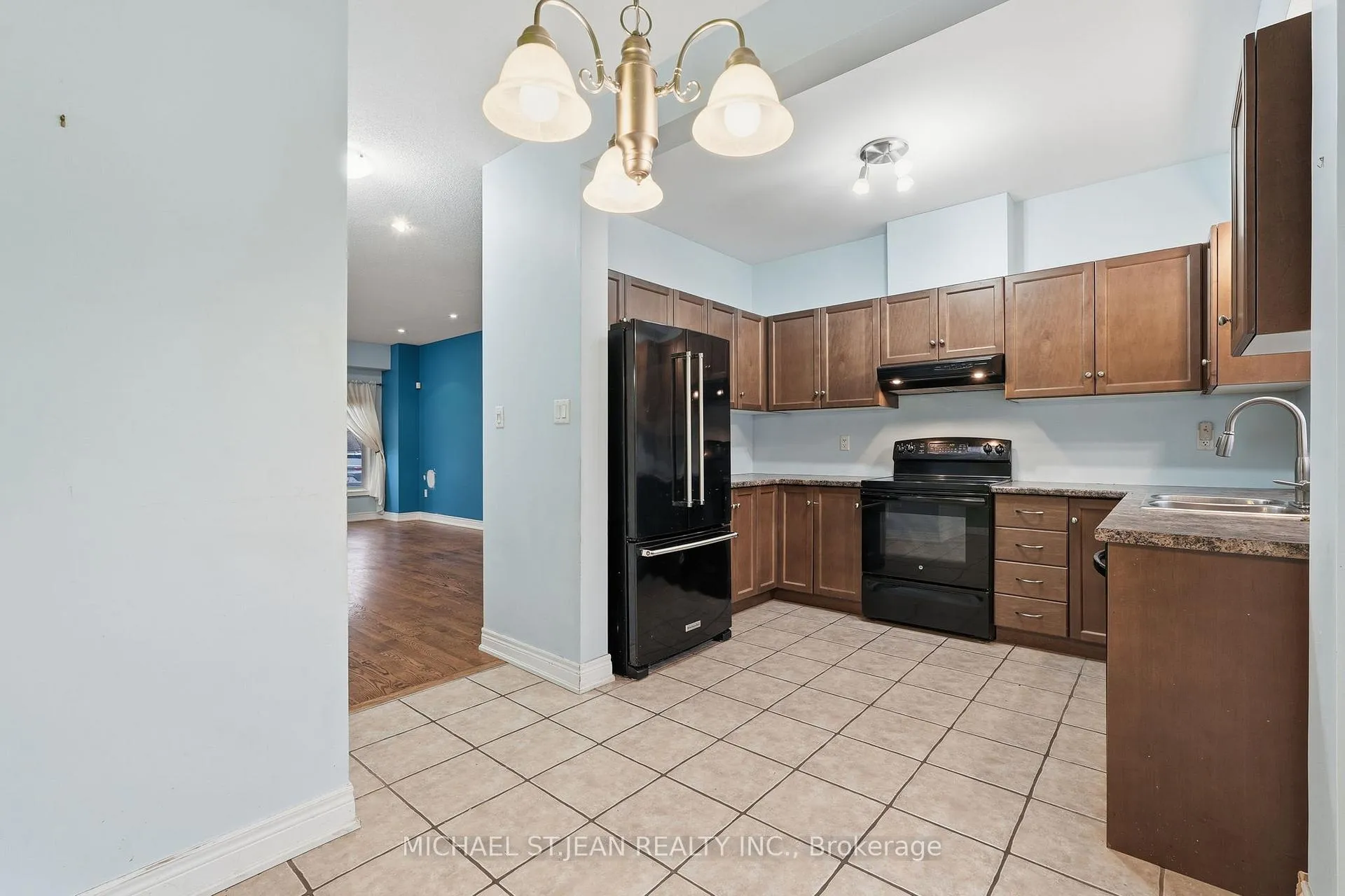 Photo 18 of 61 Liddycoat Lane, Hamilton, Ancaster — HOMEH