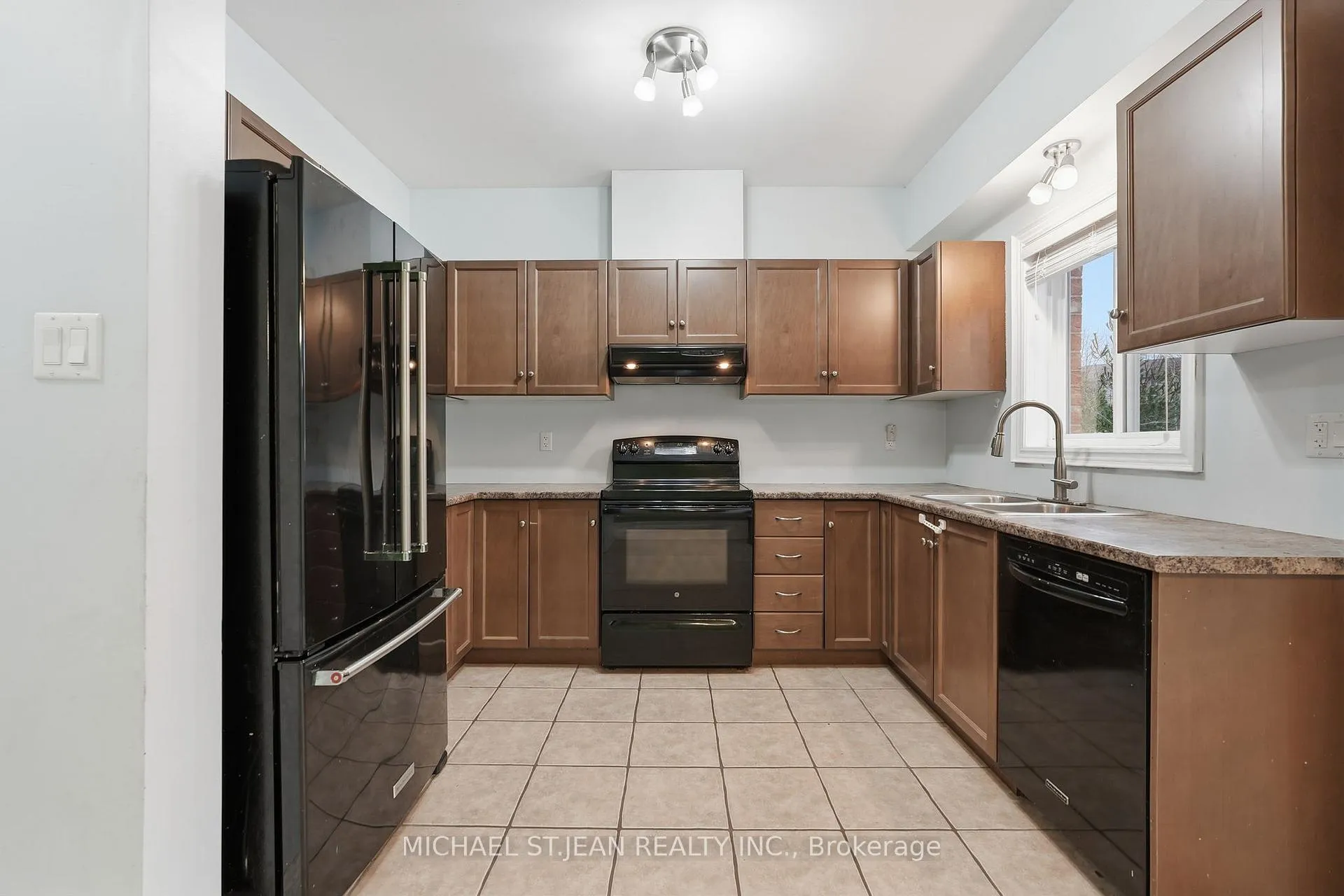 Photo 20 of 61 Liddycoat Lane, Hamilton, Ancaster — HOMEH