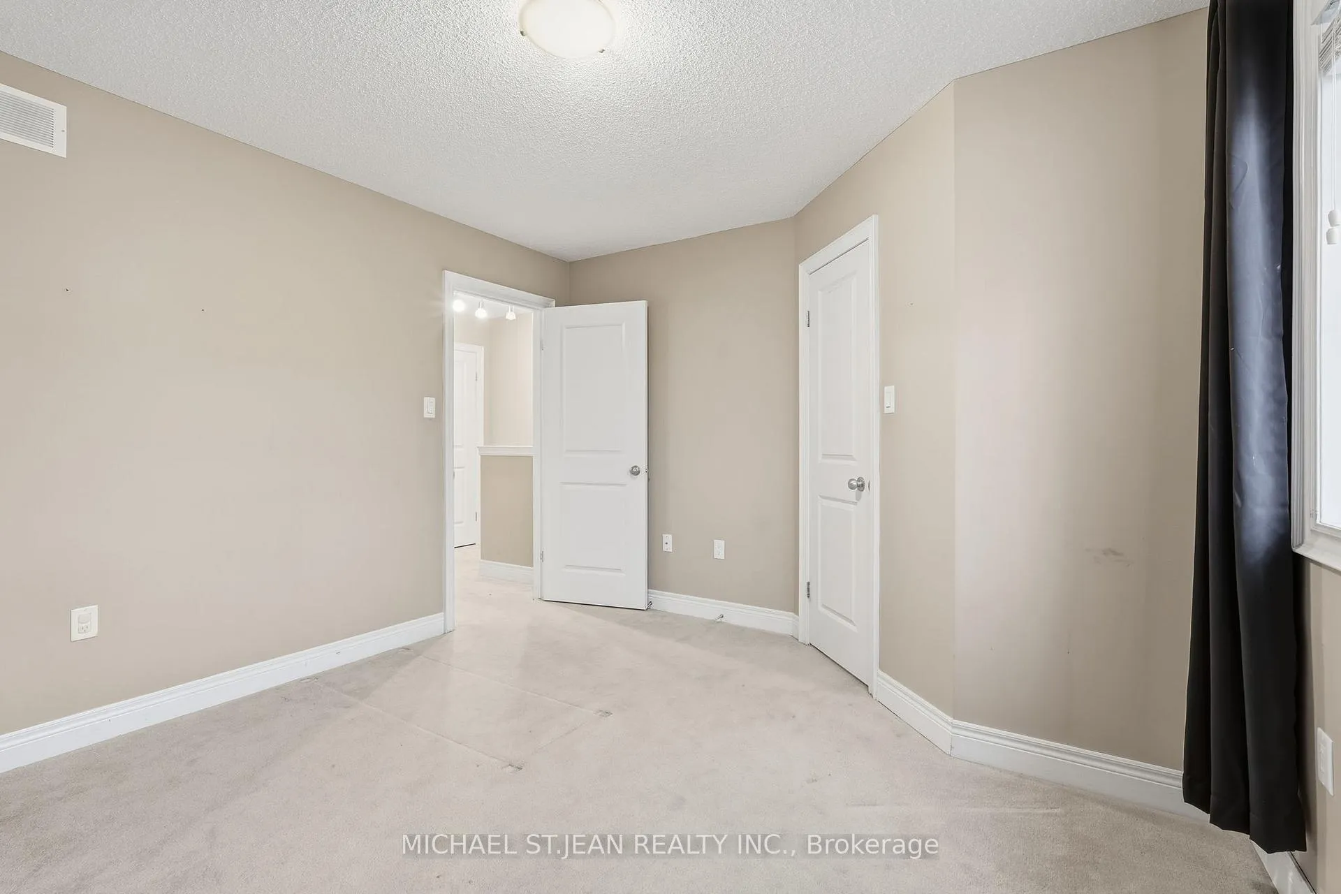 Photo 34 of 61 Liddycoat Lane, Hamilton, Ancaster — HOMEH
