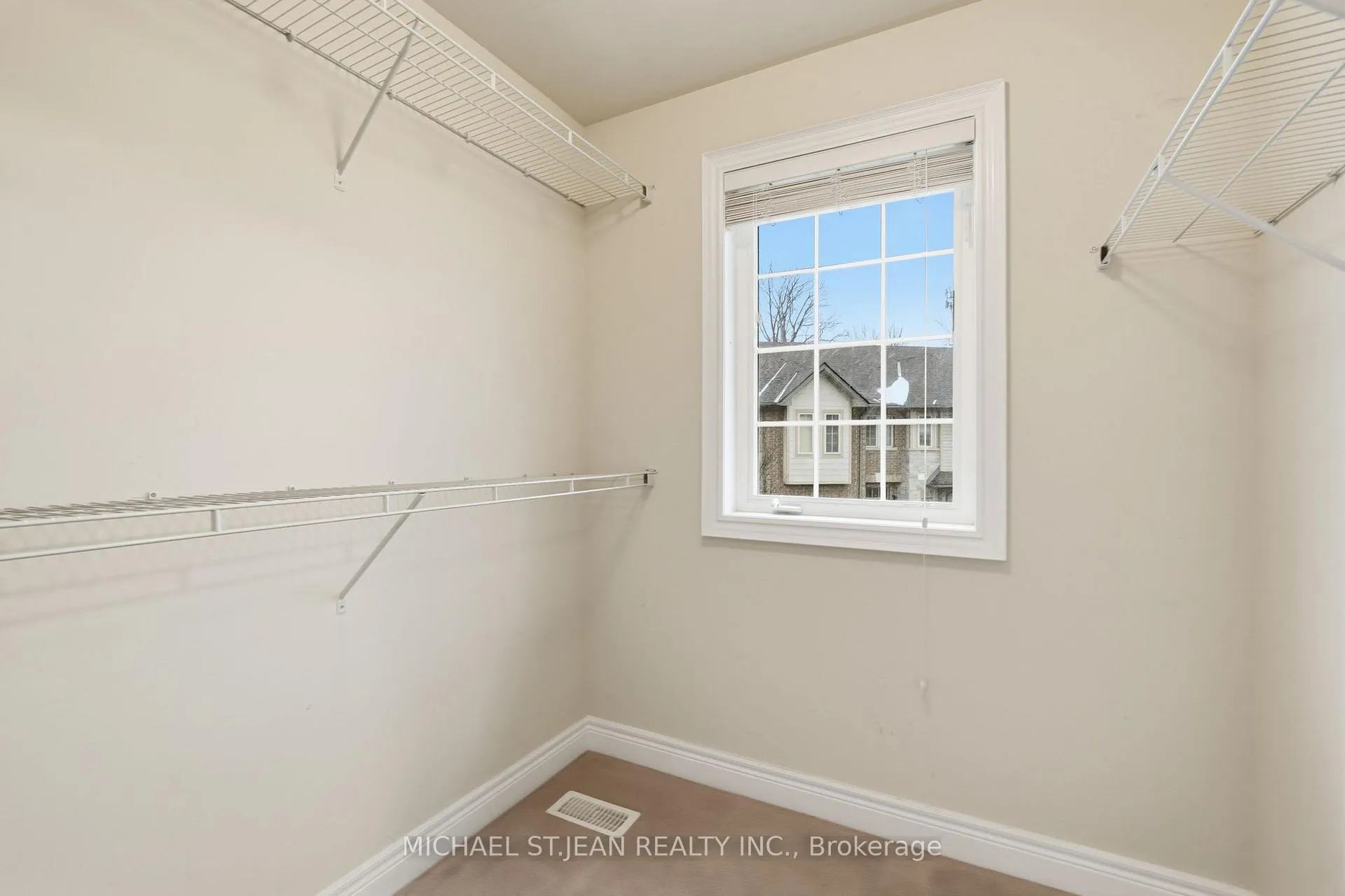 Photo 35 of 61 Liddycoat Lane, Hamilton, Ancaster — HOMEH