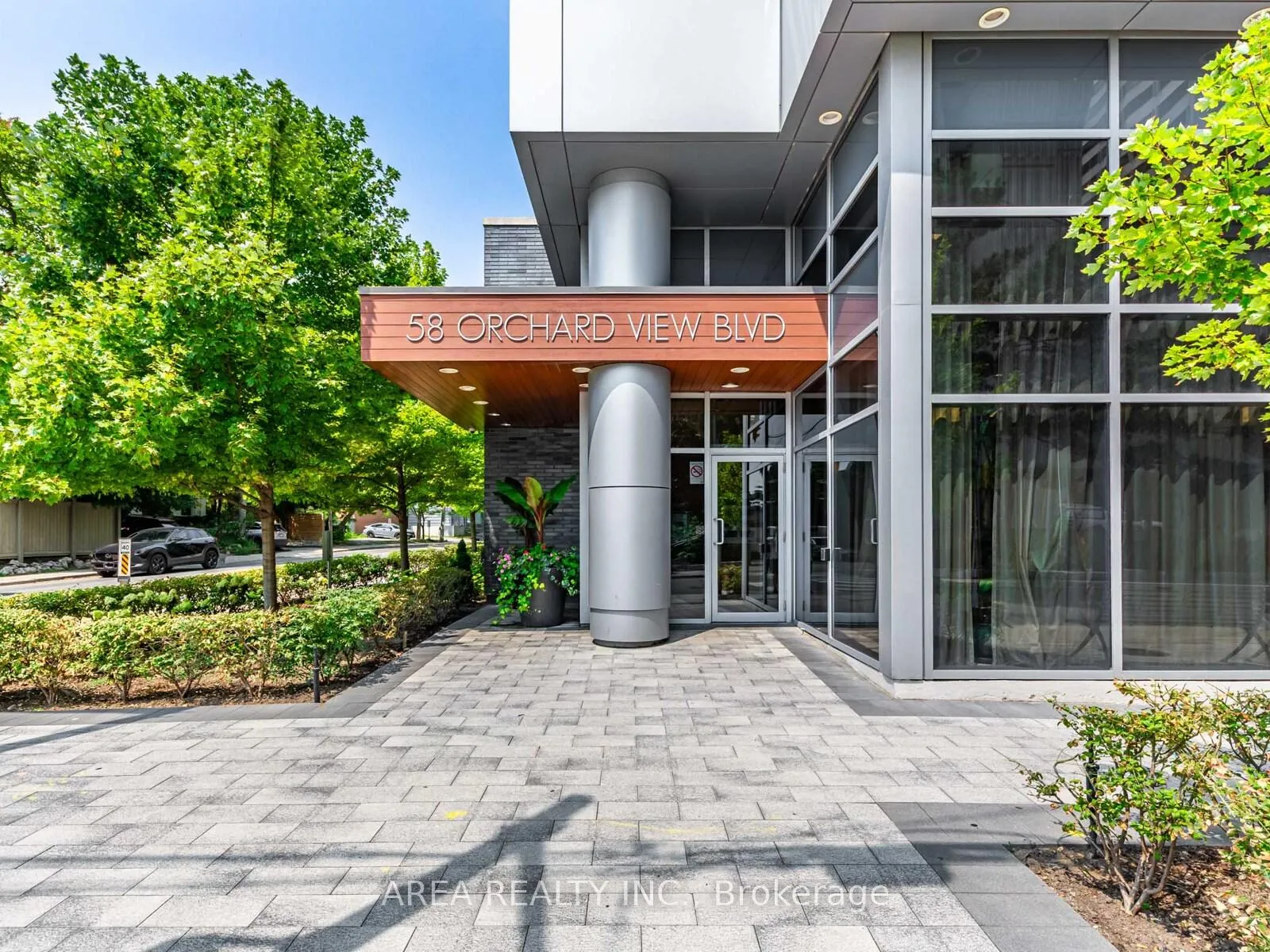Photo 2 of Unit 2001, 58 Orchard View Boulevard, Toronto, Yonge-Eglinton — HOMEH