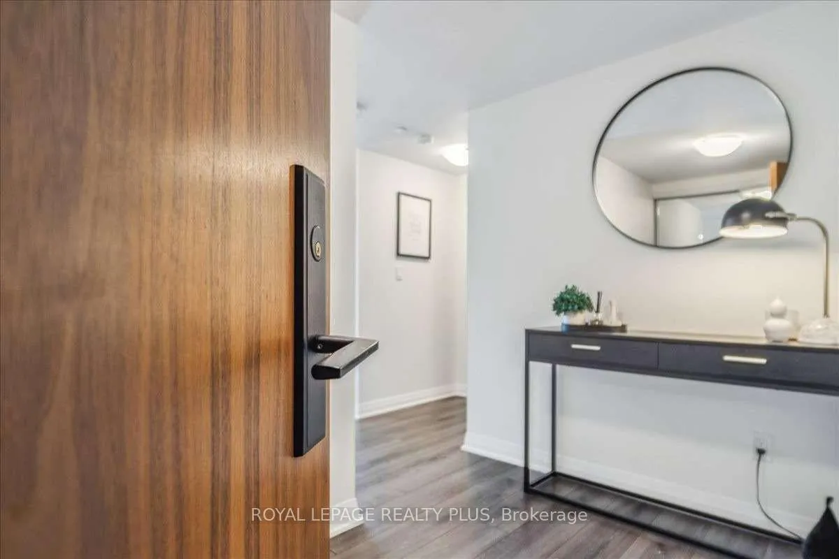 Photo 7 of Unit 302, 99 Foxbar Road SW, Toronto, Yonge-St. Clair — HOMEH