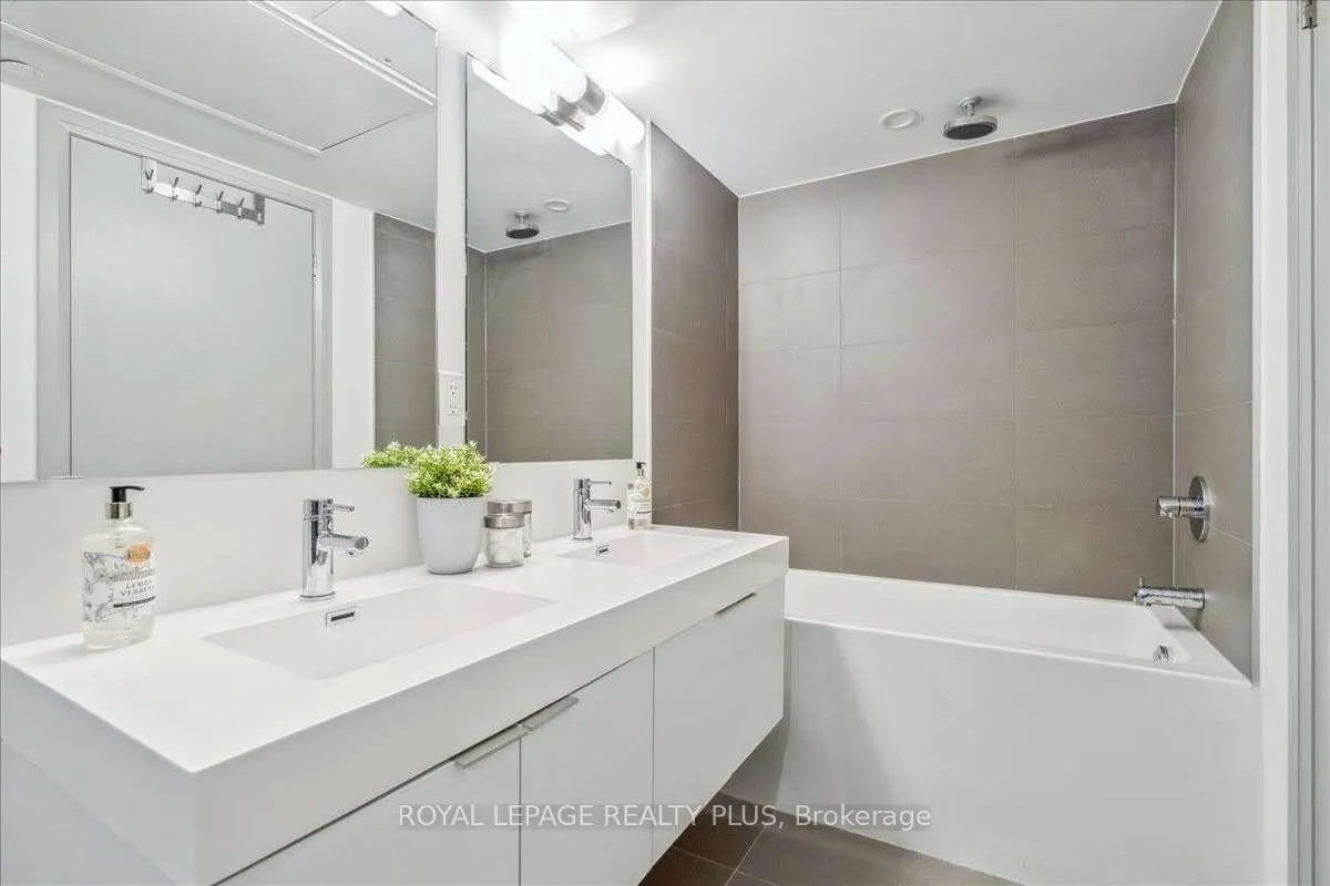 Photo 30 of Unit 302, 99 Foxbar Road SW, Toronto, Yonge-St. Clair — HOMEH