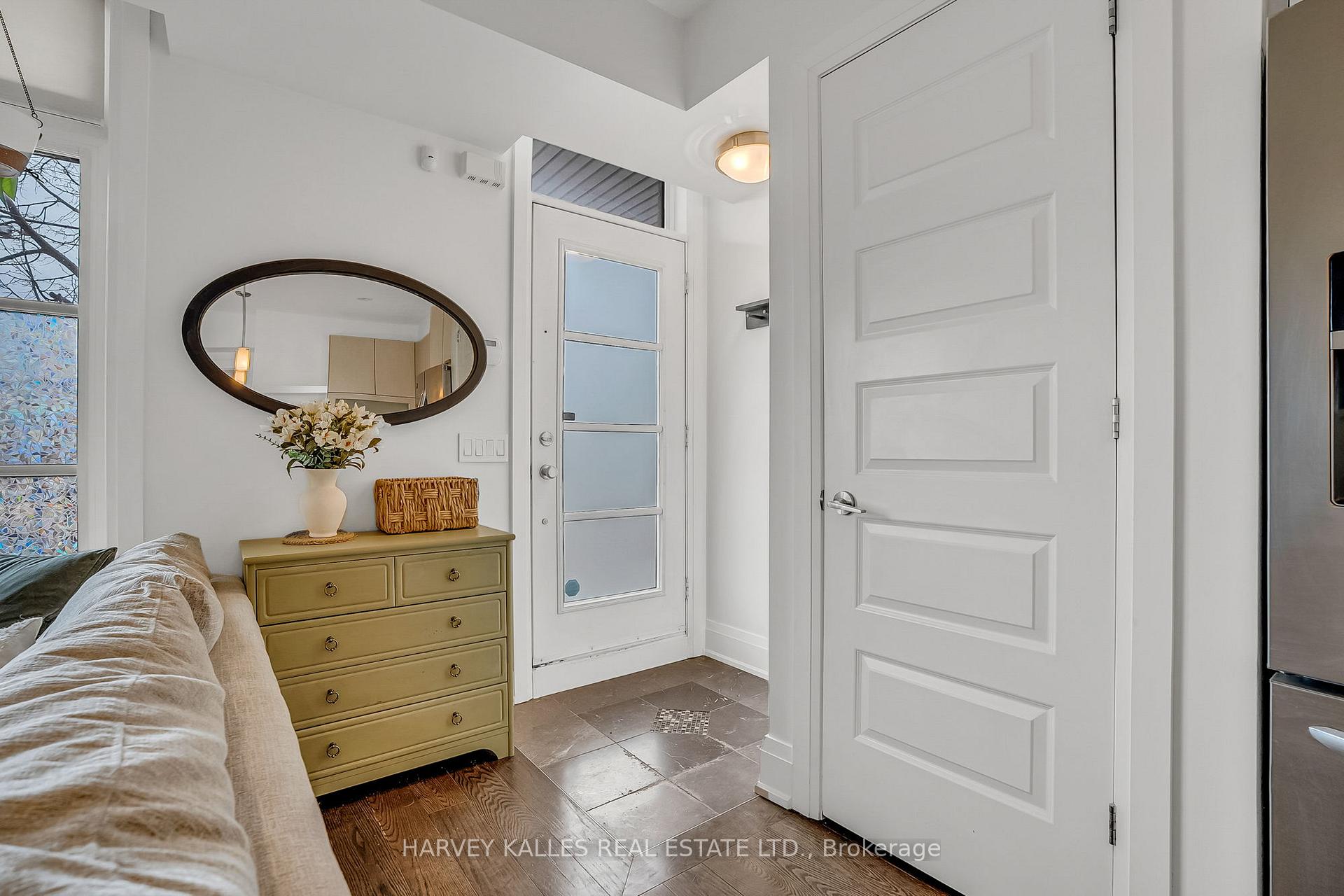Photo 6 of Unit 58, 8161 Kipling Avenue, Vaughan, West Woodbridge — HOMEH