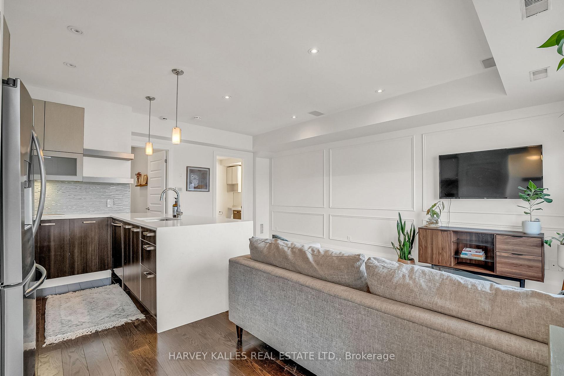 Photo 8 of Unit 58, 8161 Kipling Avenue, Vaughan, West Woodbridge — HOMEH