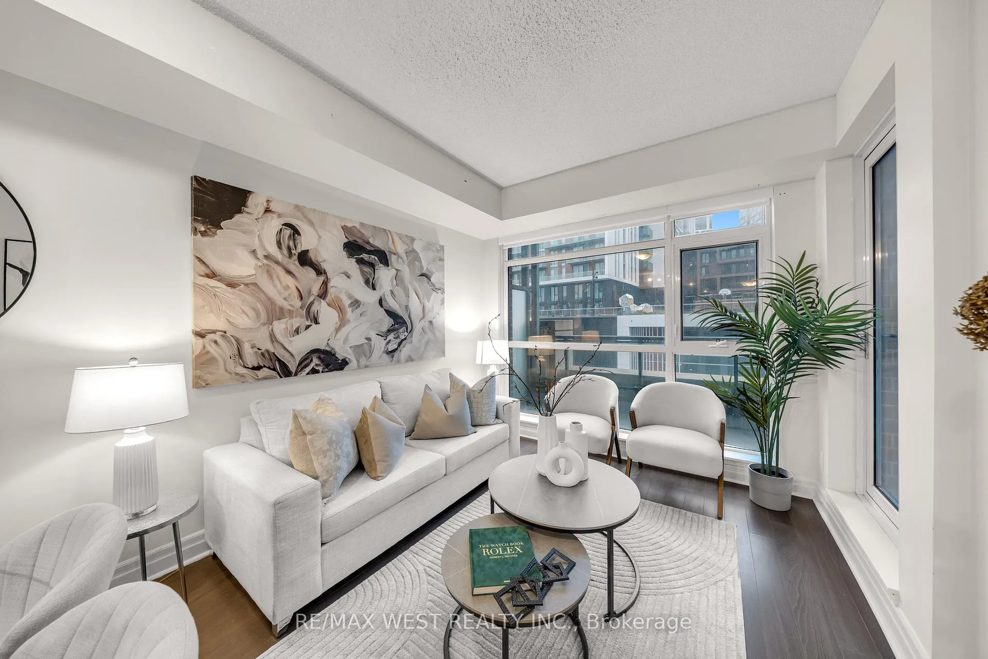 Photo 8 of Unit 312, 8130 Birchmount Road, Markham, Unionville — HOMEH
