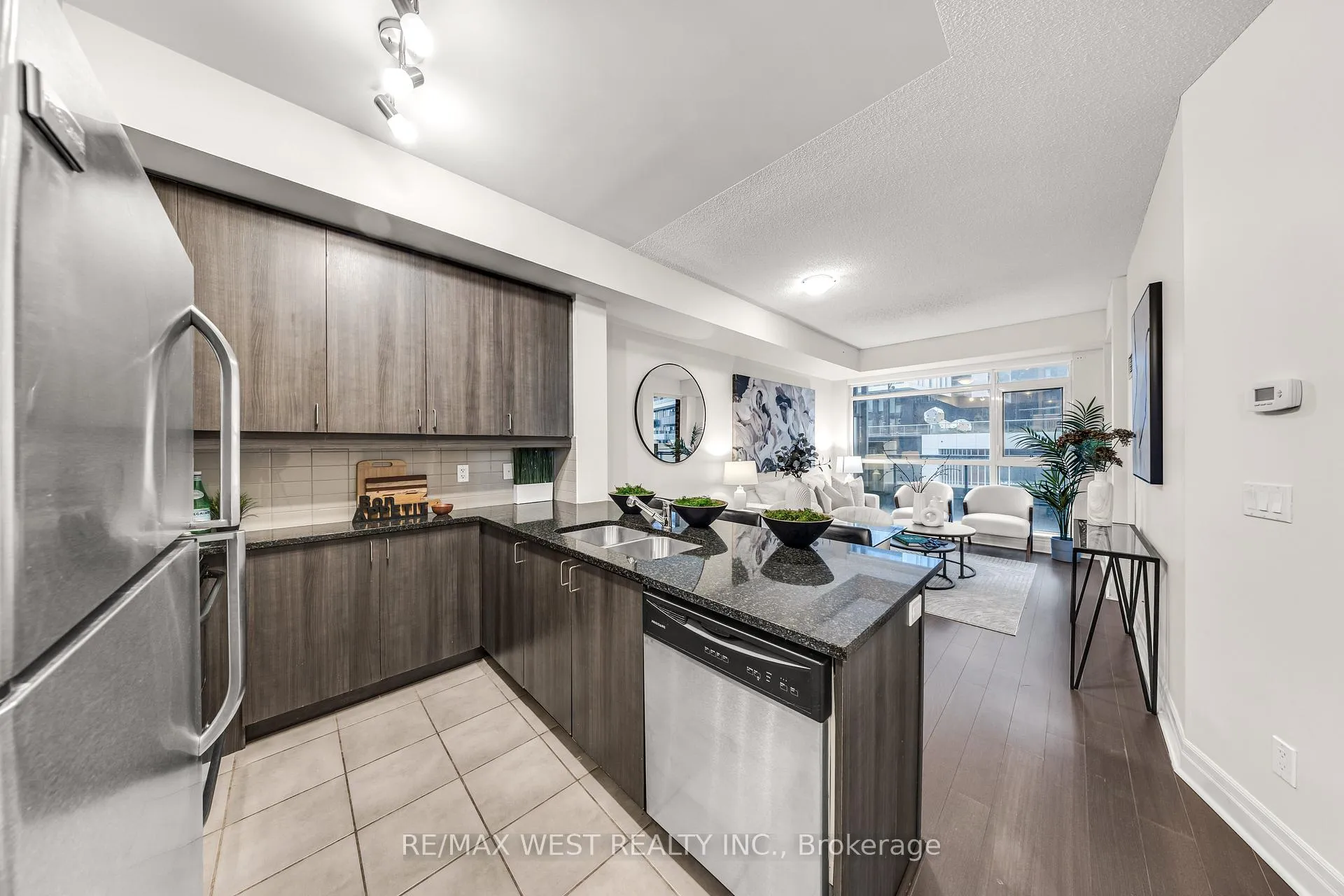 Photo 11 of Unit 312, 8130 Birchmount Road, Markham, Unionville — HOMEH