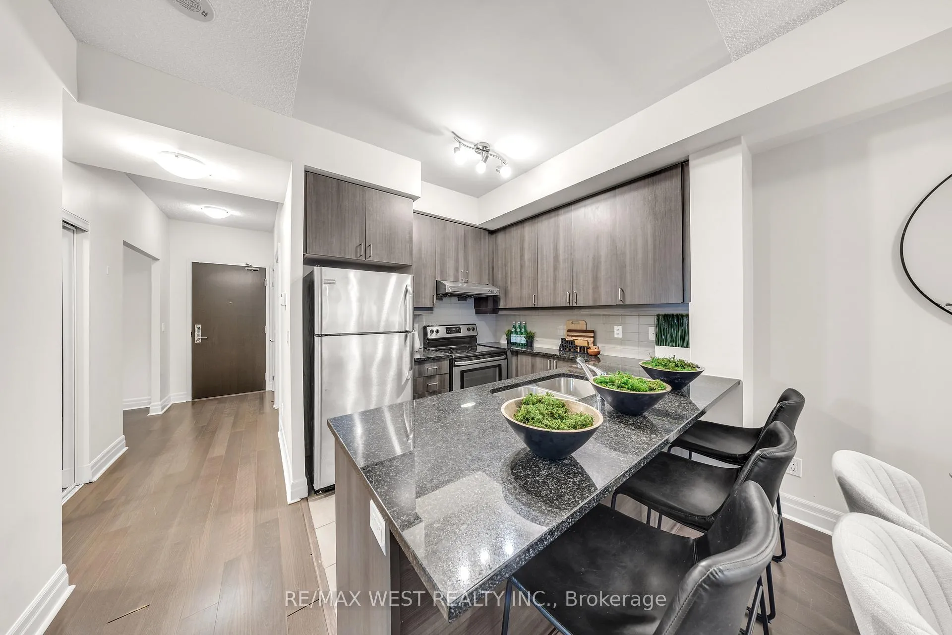 Photo 13 of Unit 312, 8130 Birchmount Road, Markham, Unionville — HOMEH