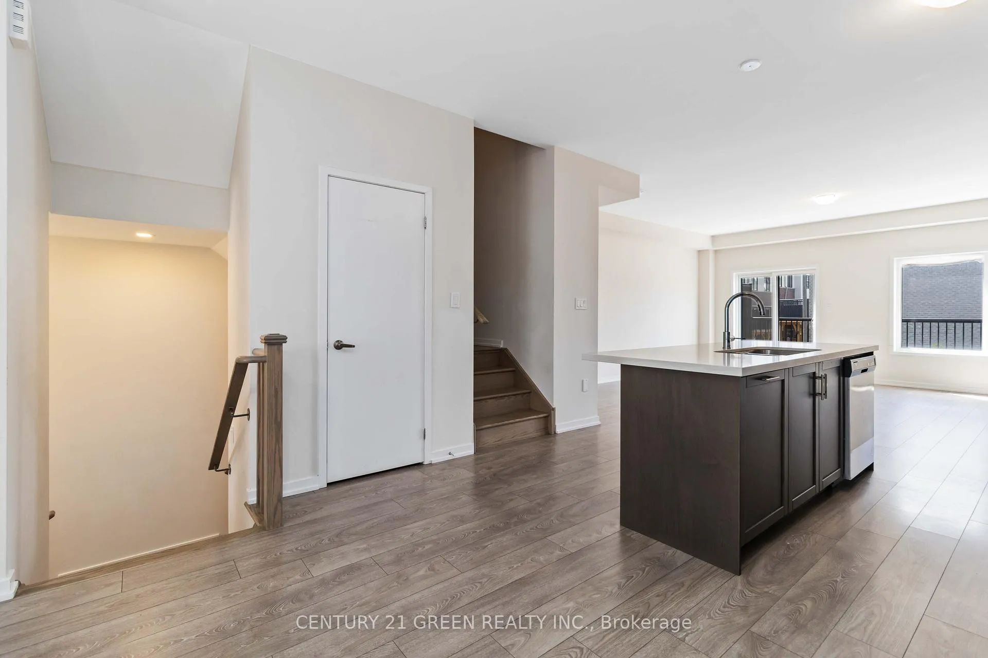 Photo 7 of 142 Landsbridge Street, Caledon, Bolton East — HOMEH