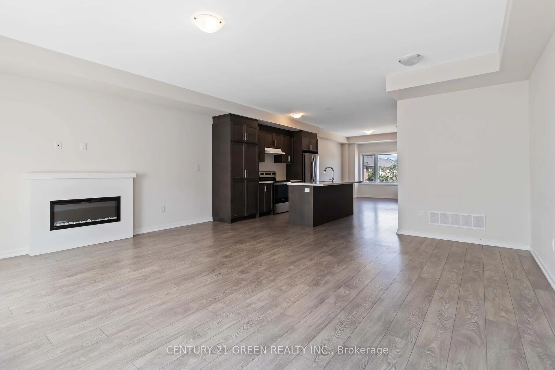 Photo 13 of 142 Landsbridge Street, Caledon, Bolton East — HOMEH