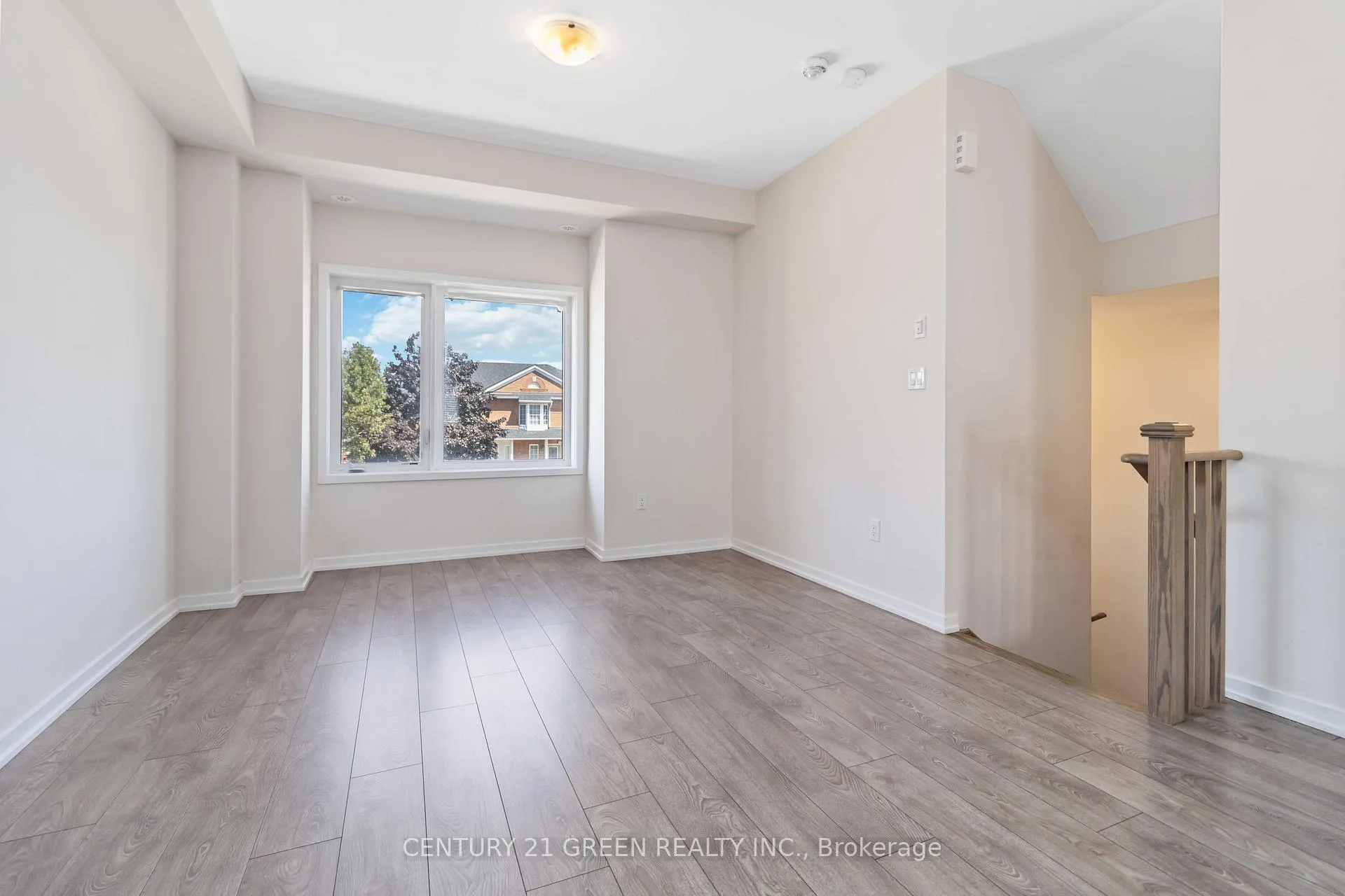 Photo 18 of 142 Landsbridge Street, Caledon, Bolton East — HOMEH