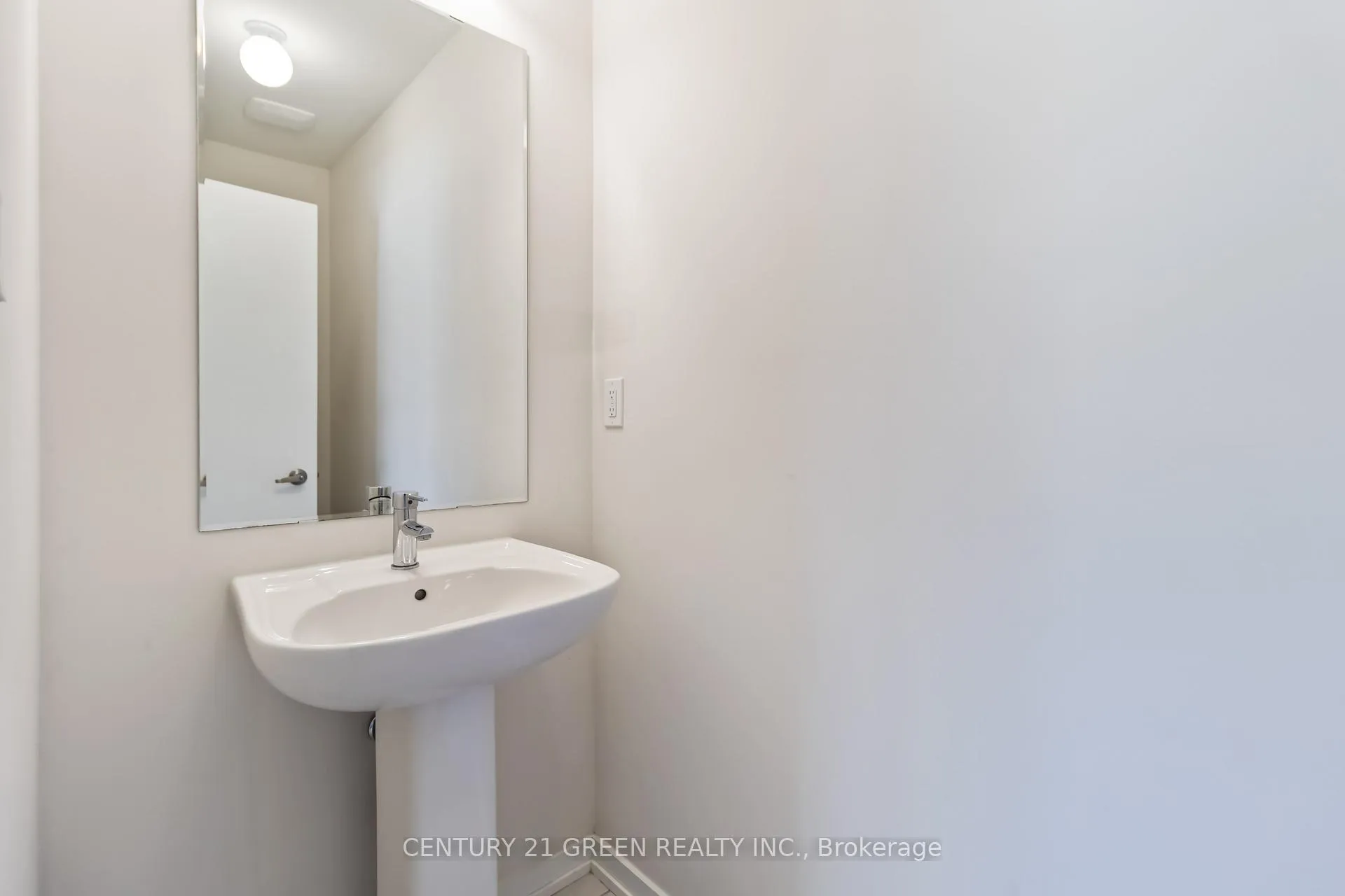Photo 25 of 142 Landsbridge Street, Caledon, Bolton East — HOMEH