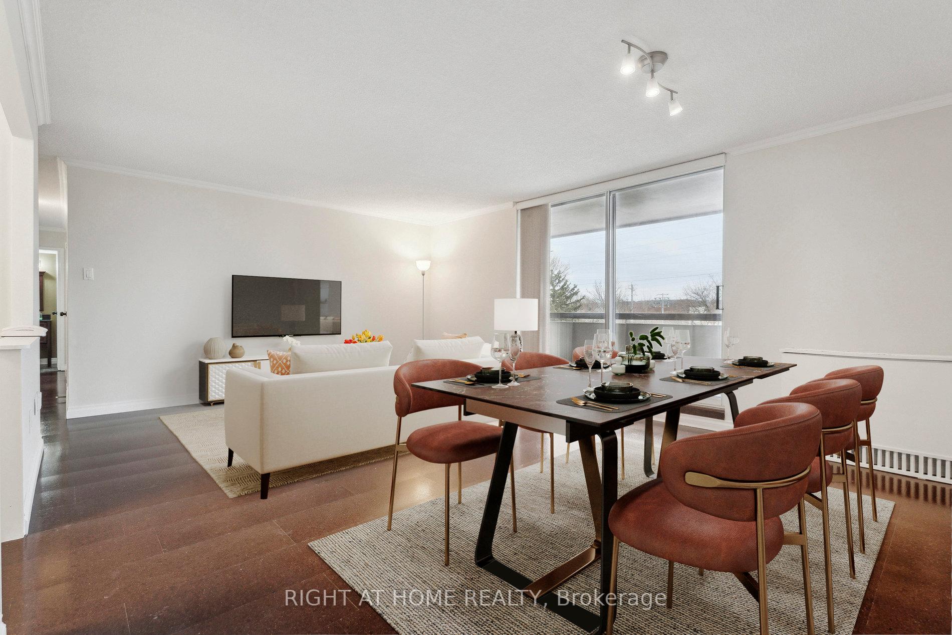 Photo 23 of Unit 307, 20 William Roe Boulevard, Newmarket, Central Newmarket — HOMEH
