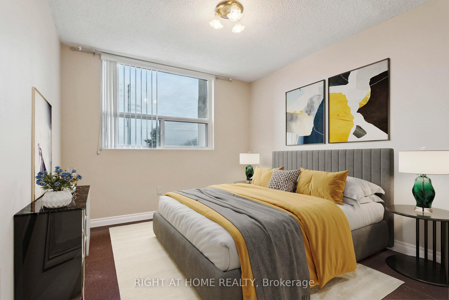 Photo 24 of Unit 307, 20 William Roe Boulevard, Newmarket, Central Newmarket — HOMEH