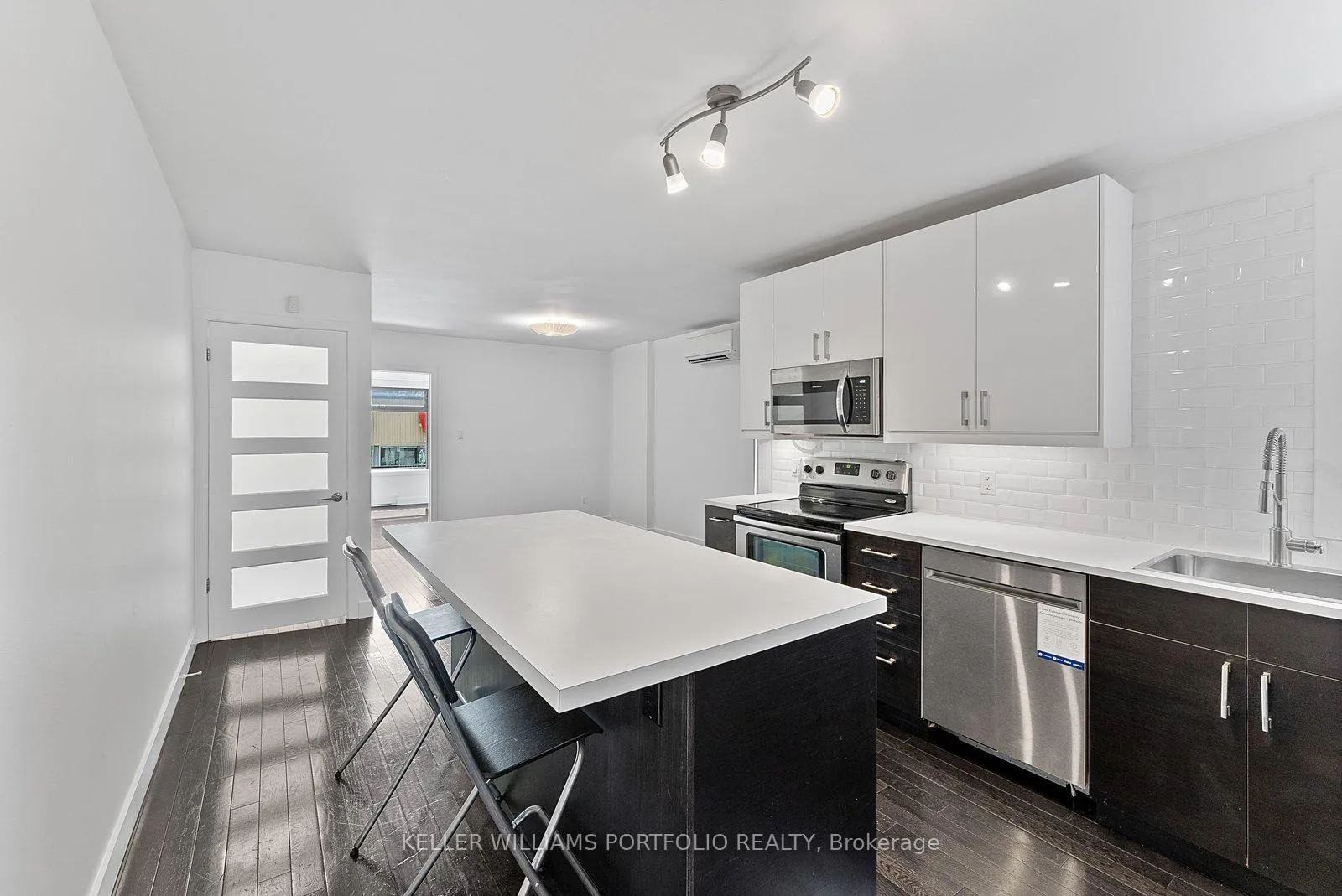 Photo 18 of 2118A Danforth Avenue, Toronto, East End-Danforth — HOMEH