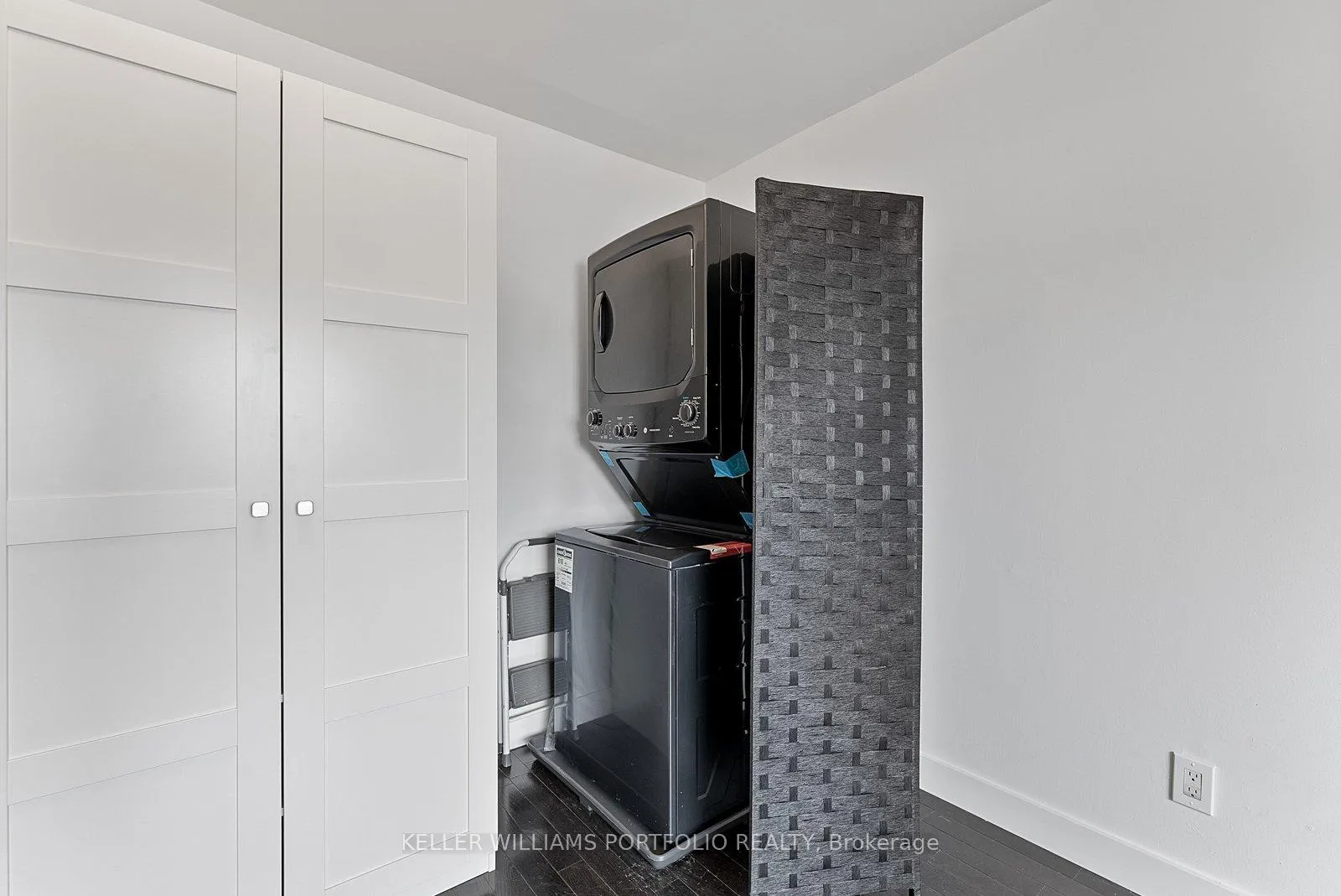Photo 30 of 2118A Danforth Avenue, Toronto, East End-Danforth — HOMEH