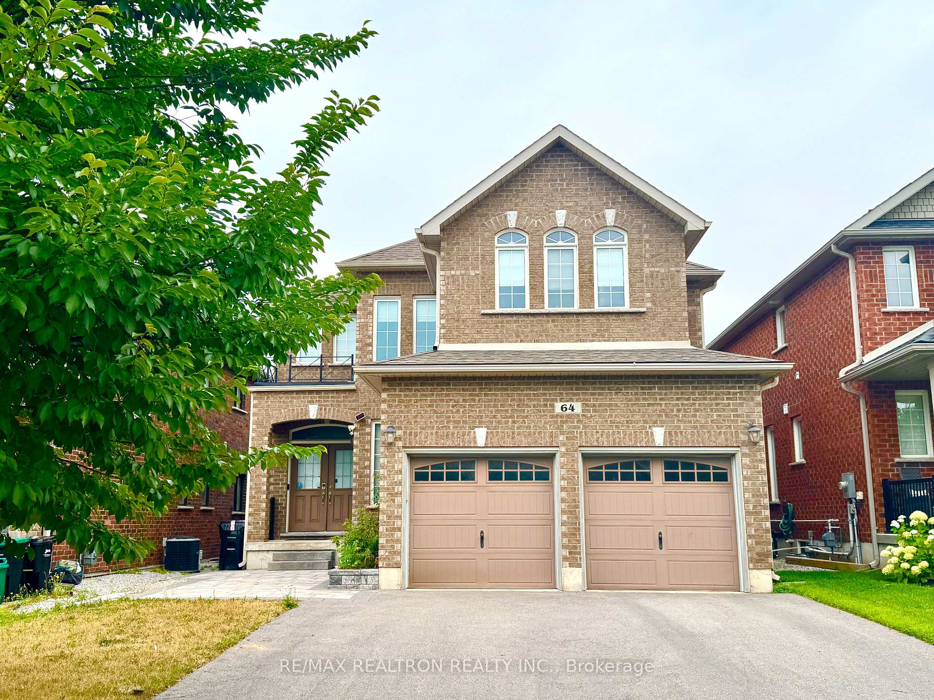 Photo 1 of 64 Jewel House Lane, Barrie, Innis-Shore — HOMEH