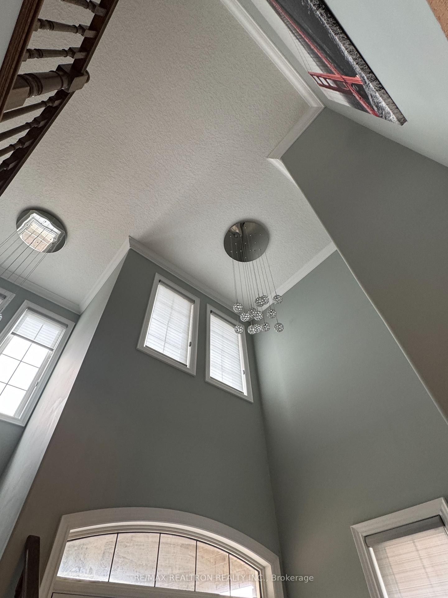 Photo 8 of 64 Jewel House Lane, Barrie, Innis-Shore — HOMEH