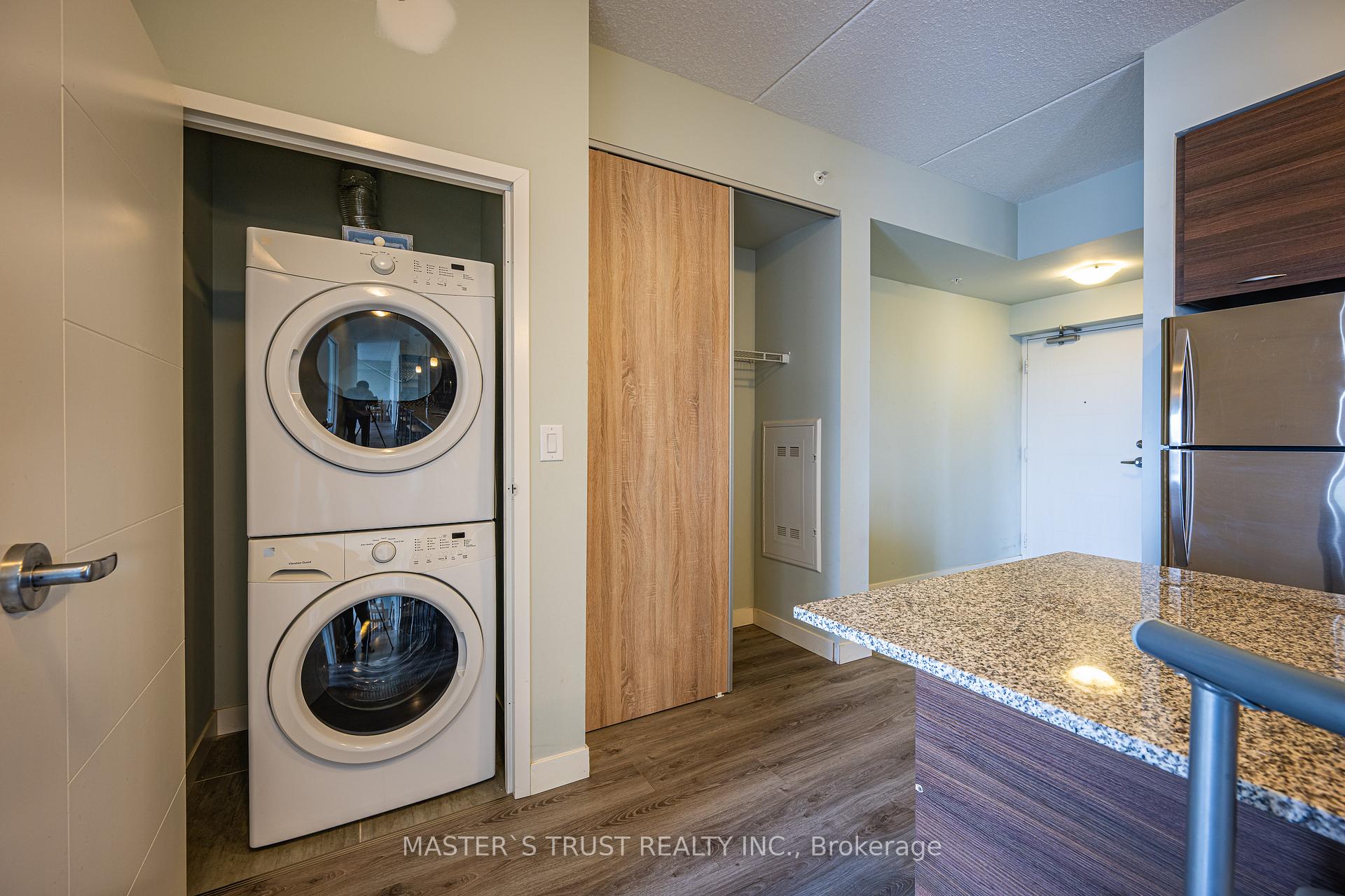 Photo 3 of Unit 1602, 318 Spruce Street, Waterloo, Downtown Waterloo — HOMEH