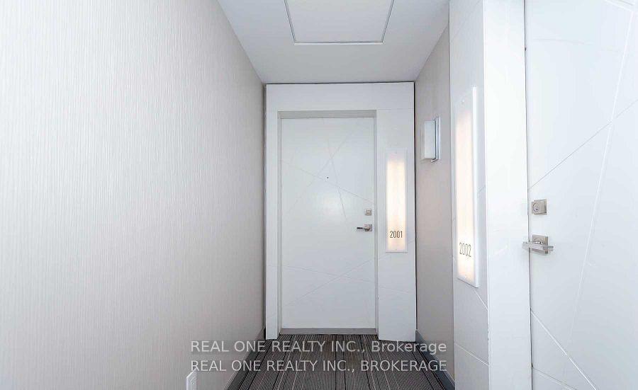 Photo 3 of Unit 2001, 12 York Street, Toronto, Waterfront Communities — HOMEH