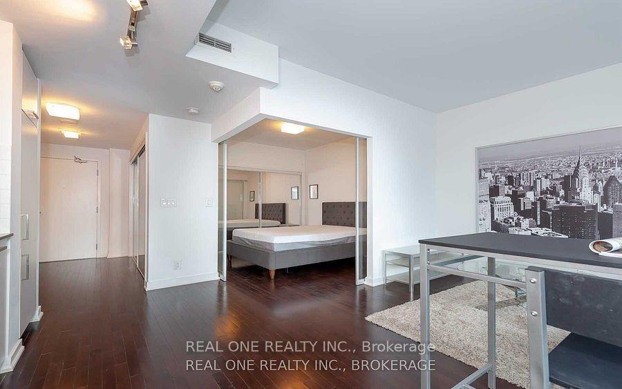 Photo 6 of Unit 2001, 12 York Street, Toronto, Waterfront Communities — HOMEH