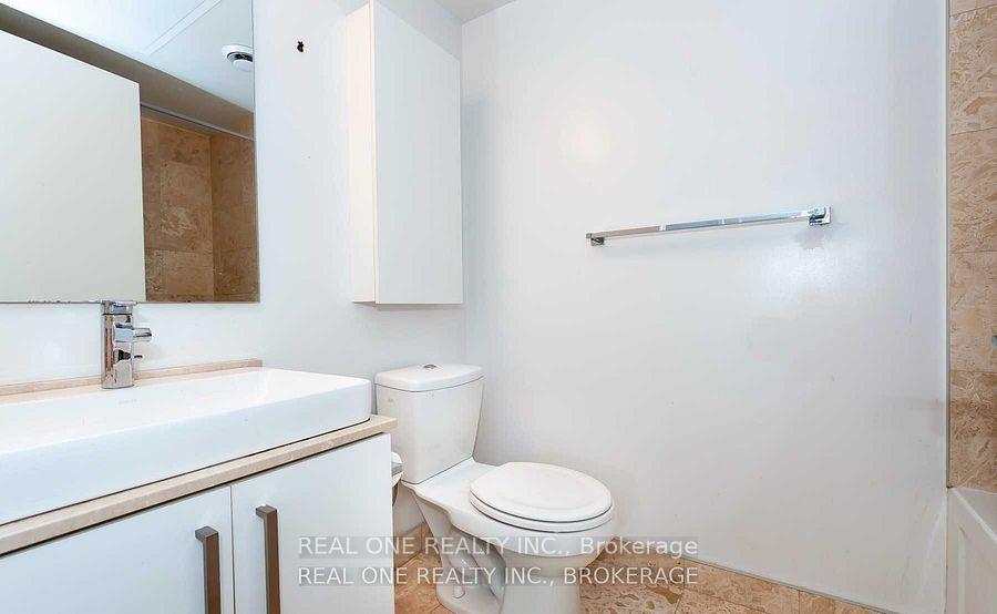 Photo 12 of Unit 2001, 12 York Street, Toronto, Waterfront Communities — HOMEH