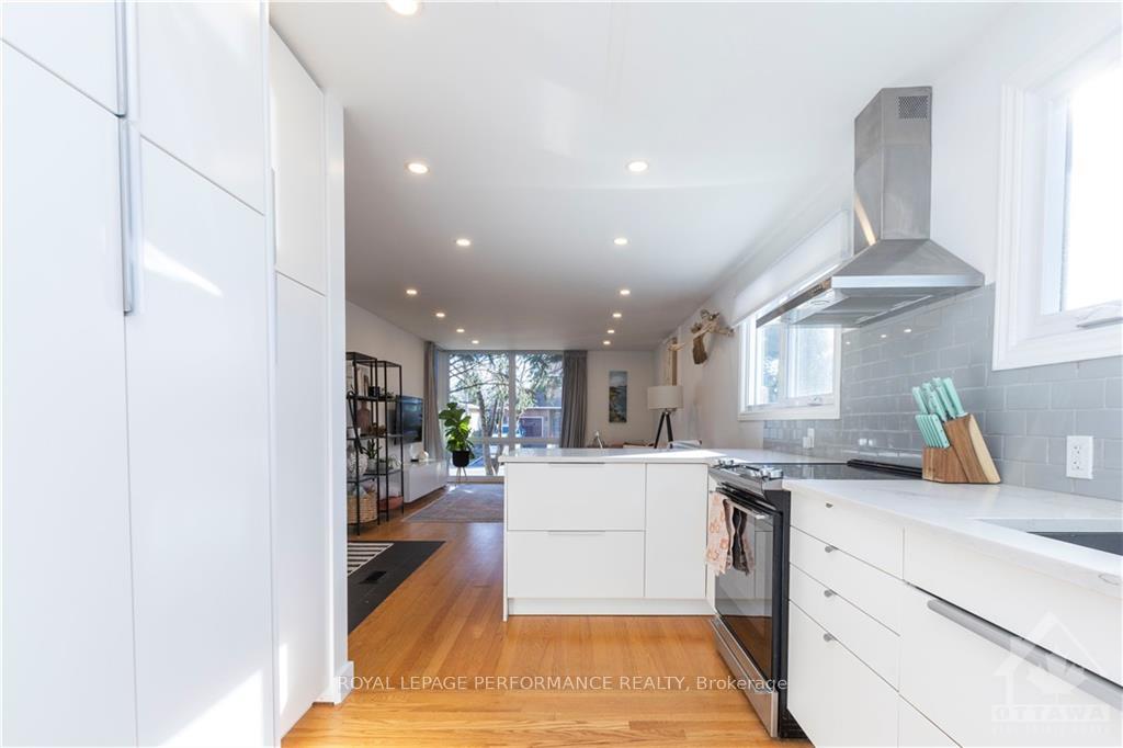 Photo 12 of 47 Ashburn Drive, Ottawa, Borden Farm/Stewart Farm/Carleton Heights/Parkwood Hills — HOMEH