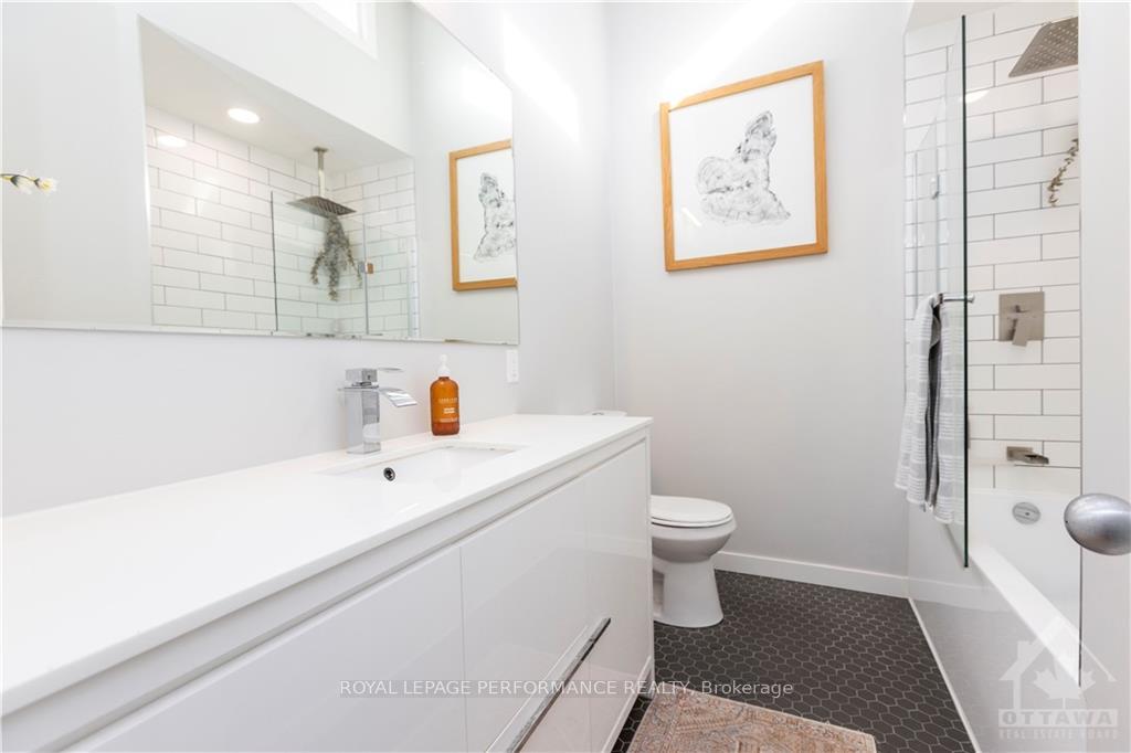 Photo 23 of 47 Ashburn Drive, Ottawa, Borden Farm/Stewart Farm/Carleton Heights/Parkwood Hills — HOMEH