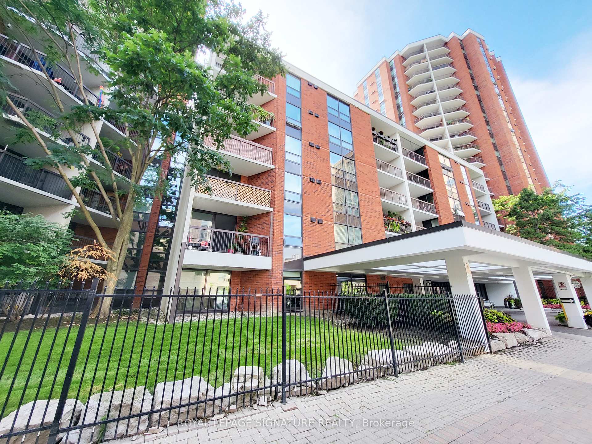 Photo 19 of Unit 205, 77 Maitland Place, Toronto, Cabbagetown-South St. James Town — HOMEH