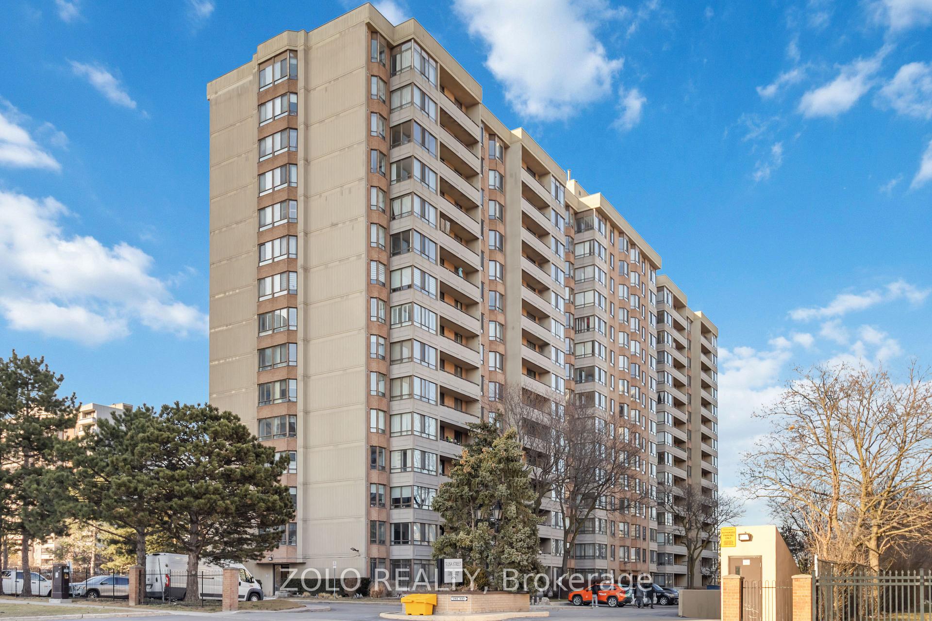 Front of Unit 1601, 5 Lisa Street