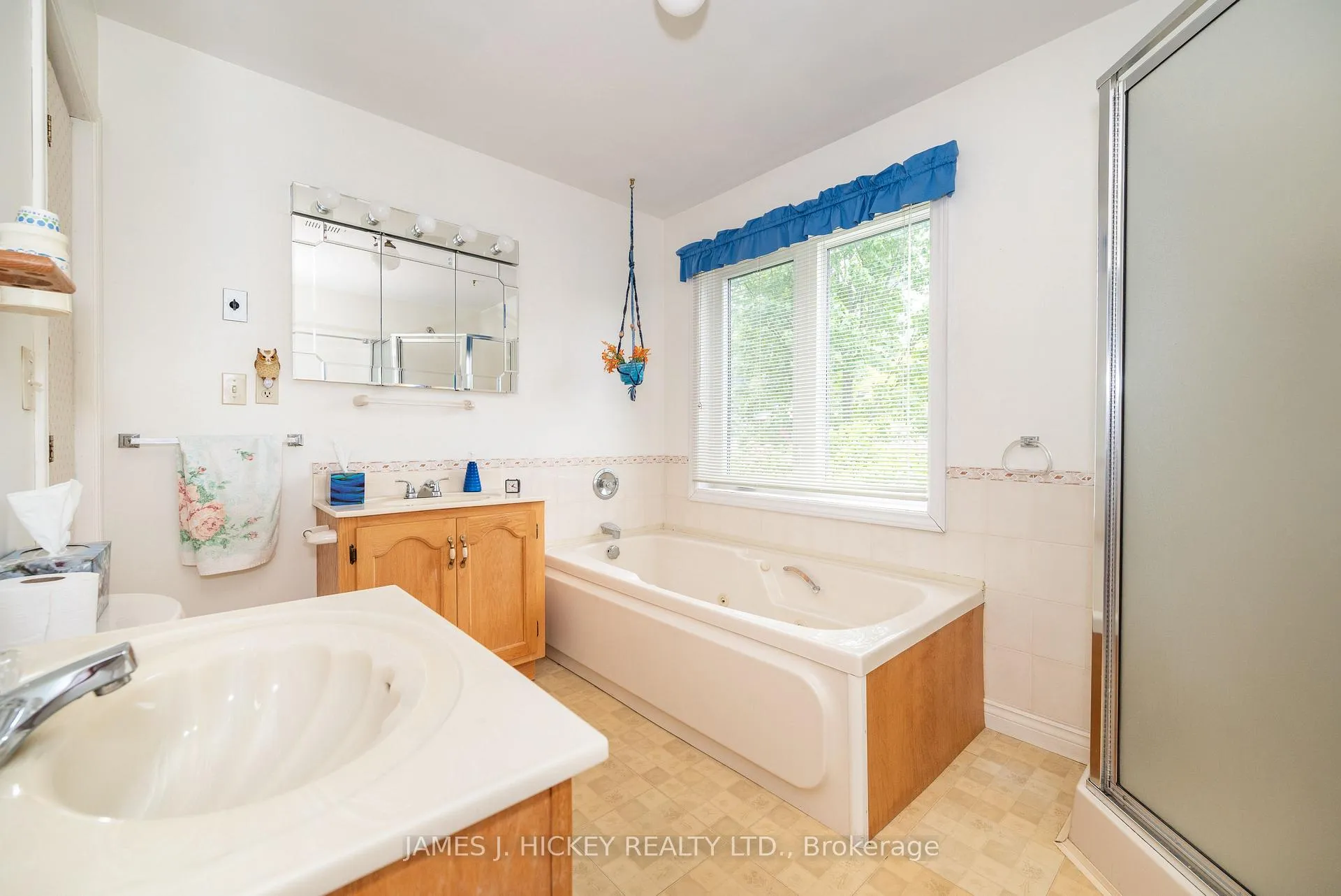 Photo 19 of 11 Banting Drive, Deep River — HOMEH