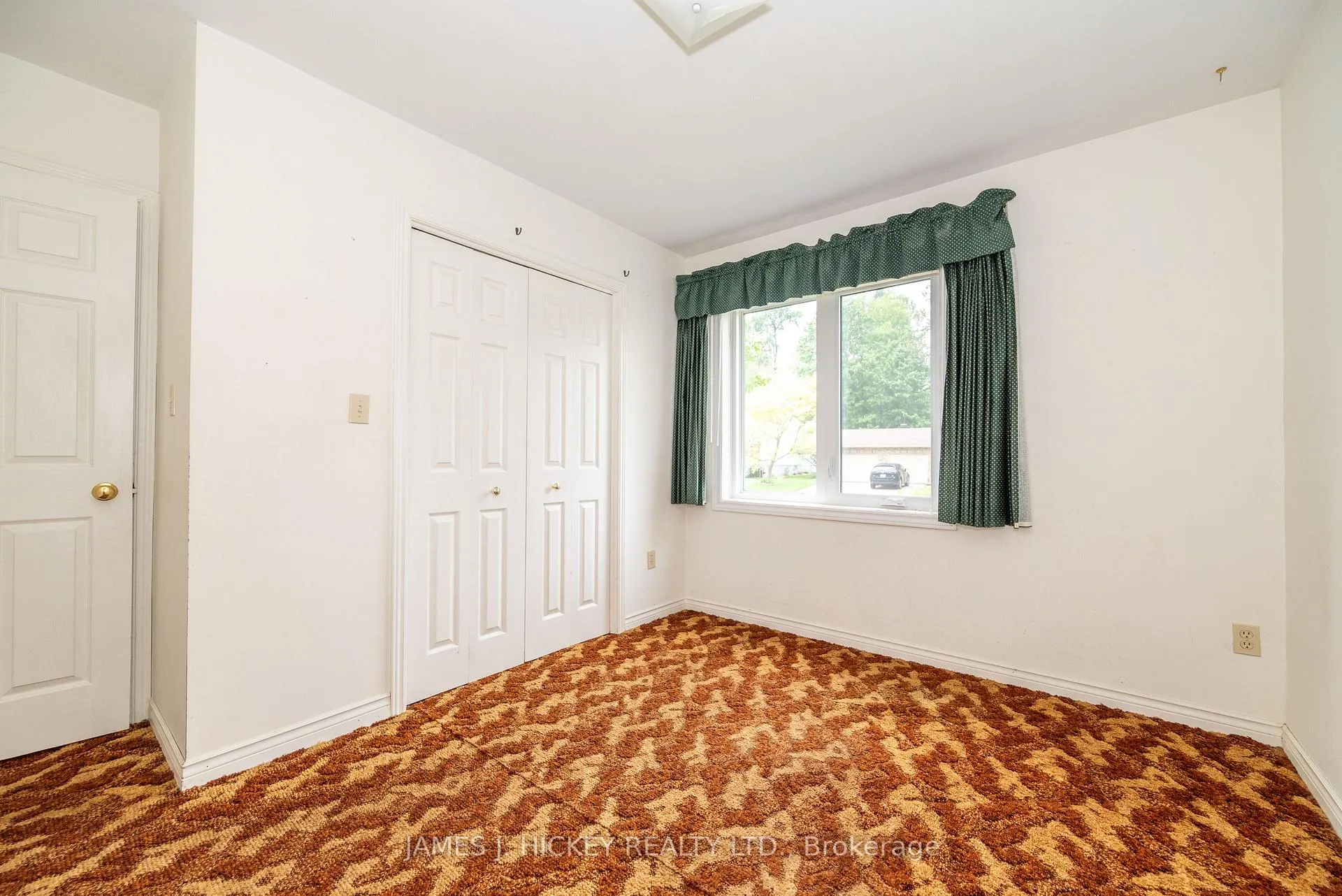Photo 22 of 11 Banting Drive, Deep River — HOMEH