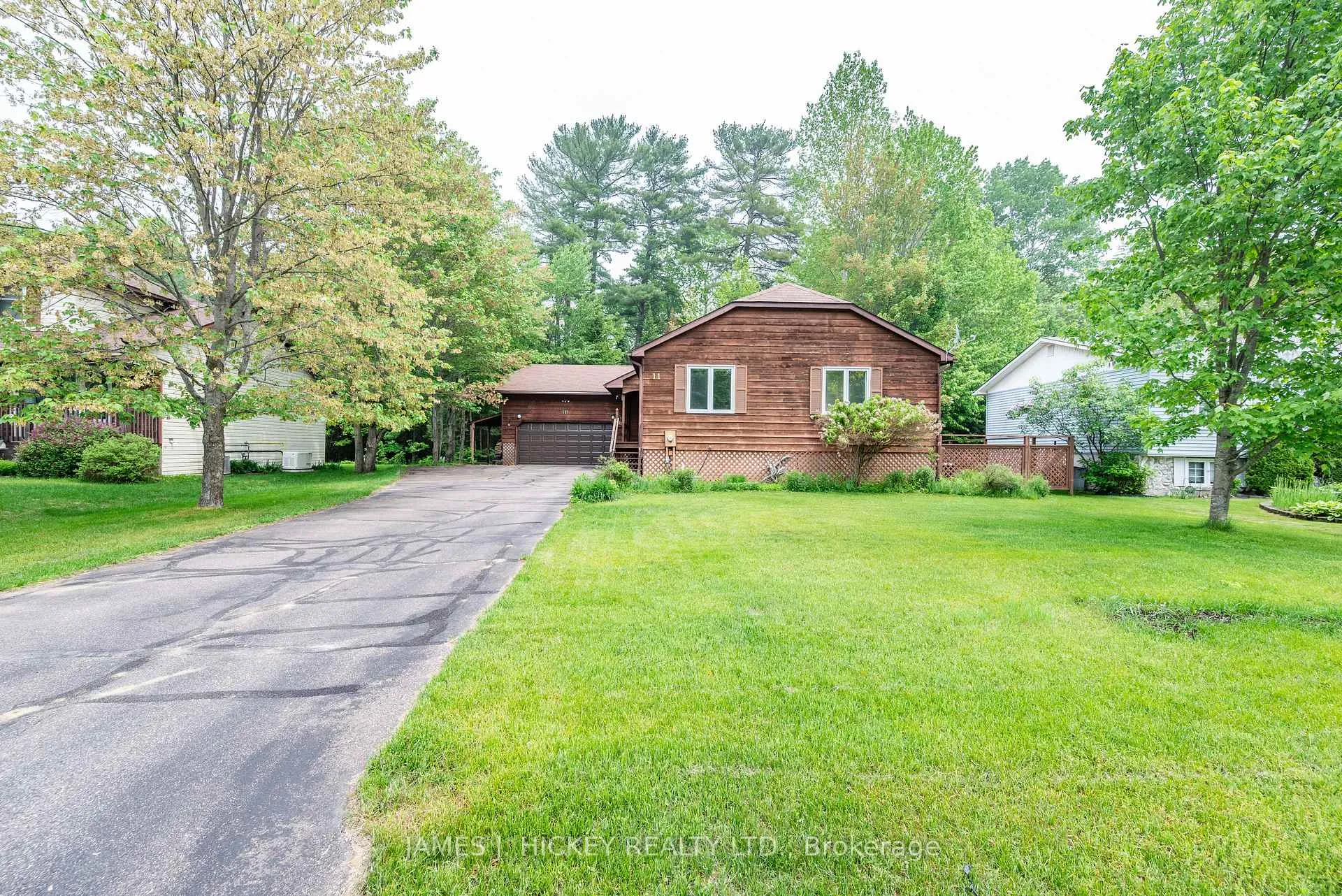 Photo 35 of 11 Banting Drive, Deep River — HOMEH
