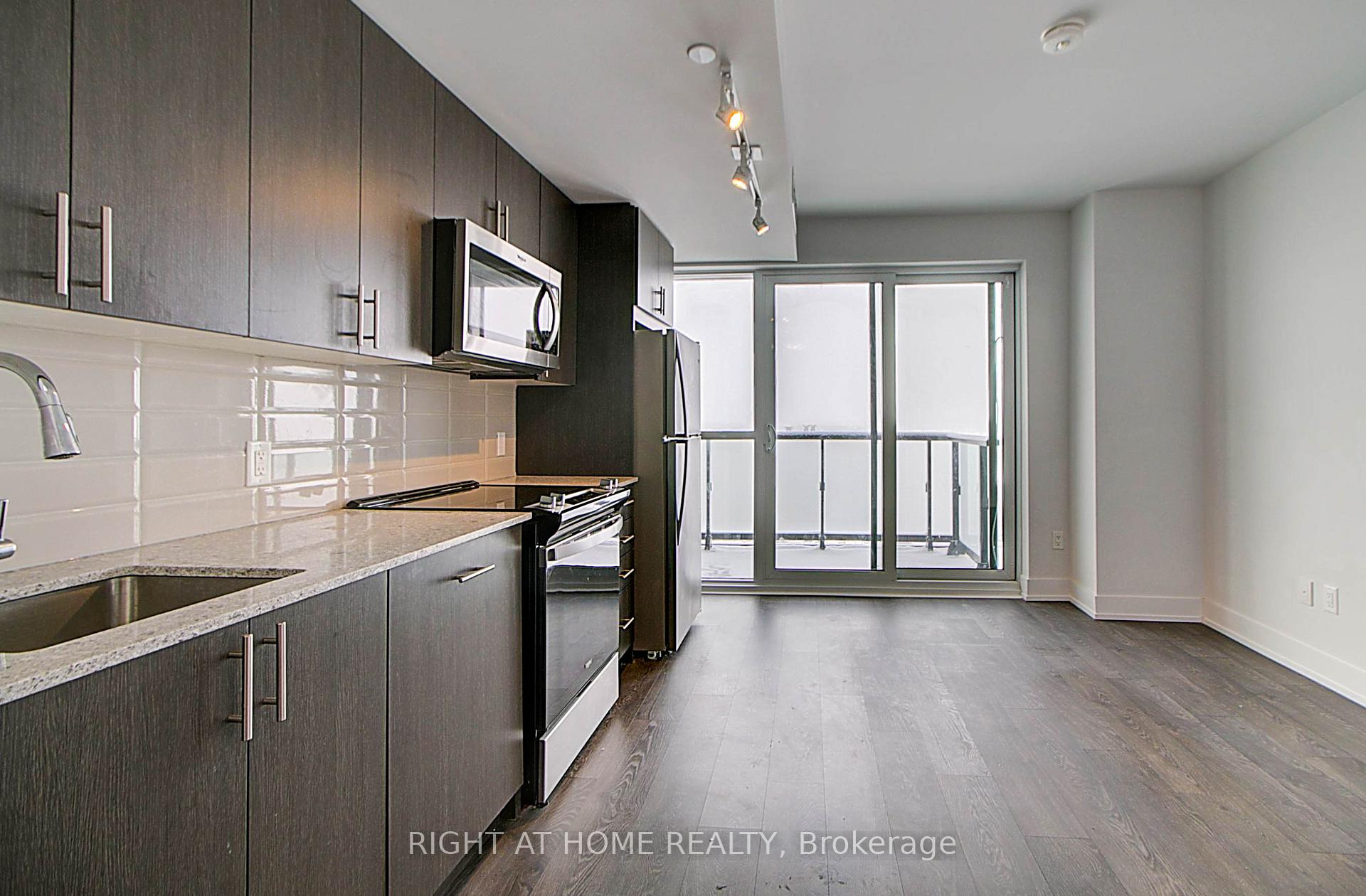 Photo 6 of Unit 2407, 2550 Simcoe Street N, Oshawa, Windfields — HOMEH