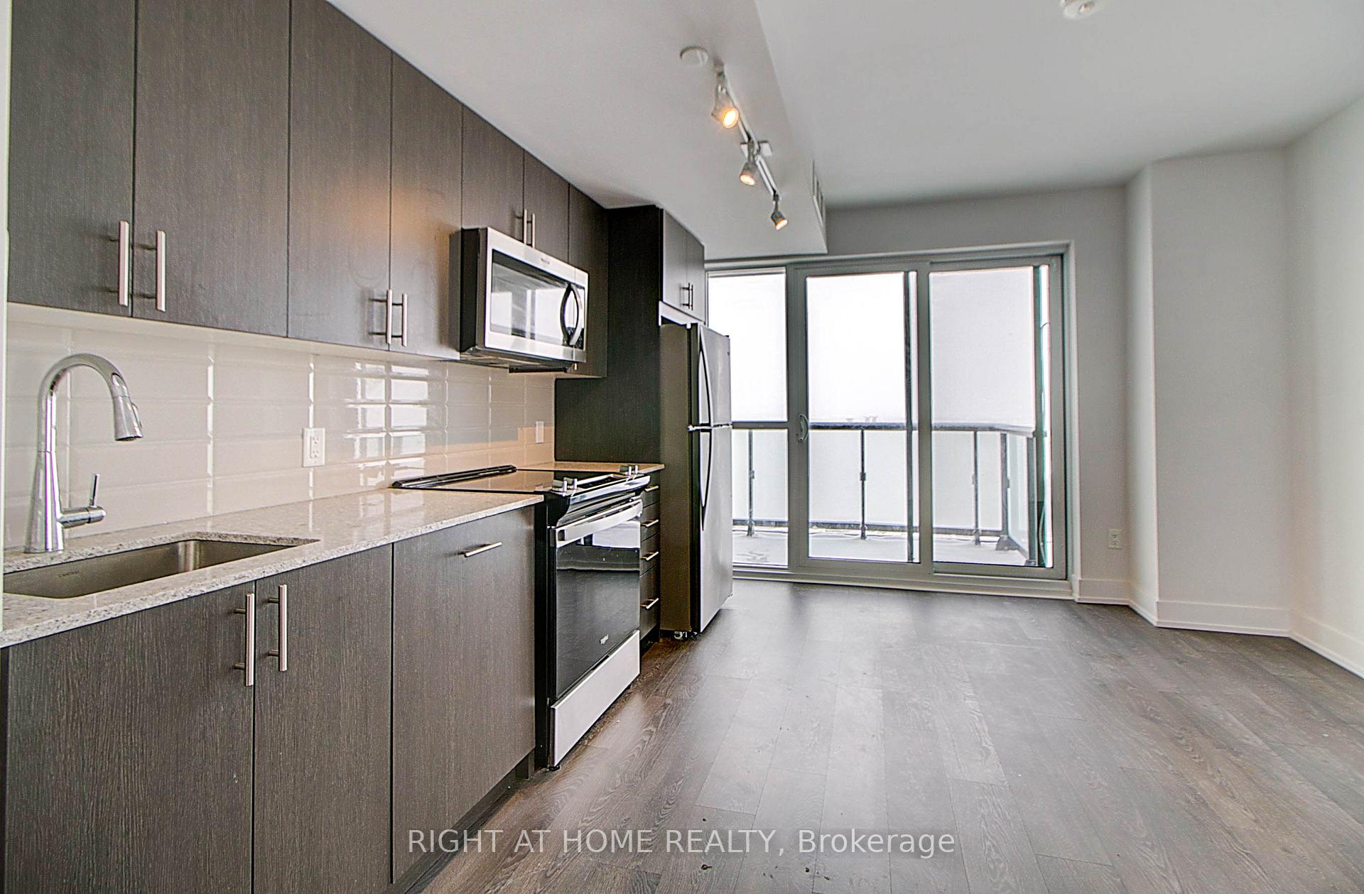 Photo 7 of Unit 2407, 2550 Simcoe Street N, Oshawa, Windfields — HOMEH