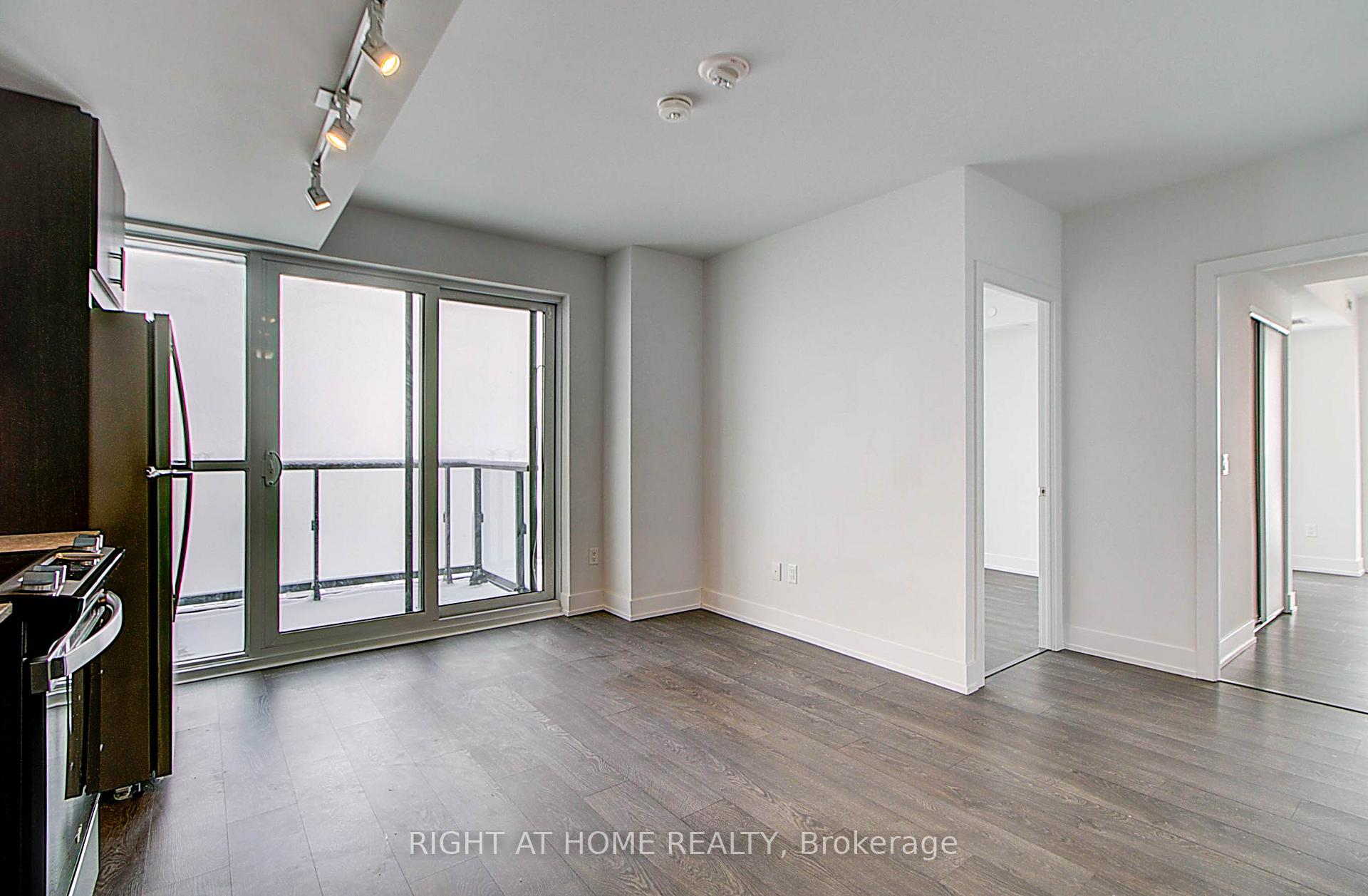 Photo 8 of Unit 2407, 2550 Simcoe Street N, Oshawa, Windfields — HOMEH