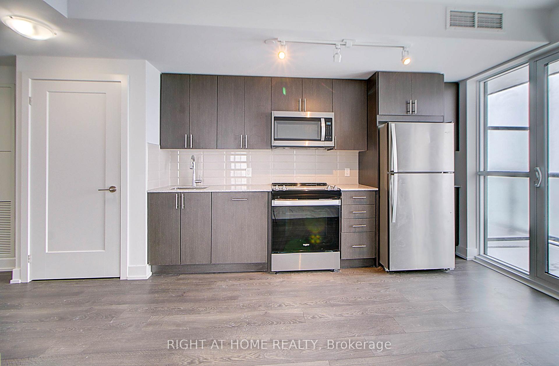 Photo 14 of Unit 2407, 2550 Simcoe Street N, Oshawa, Windfields — HOMEH