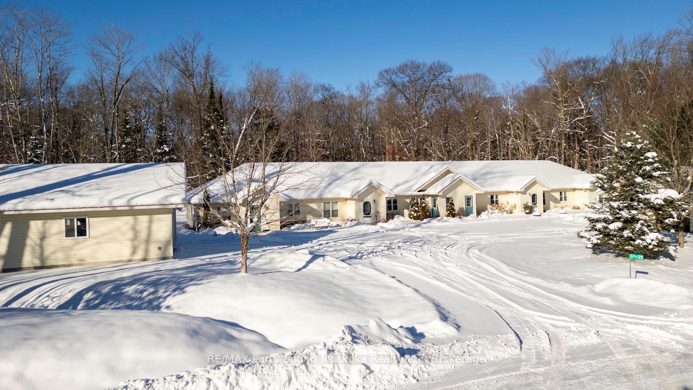 Front of Unit 17, 25 Seguin Place