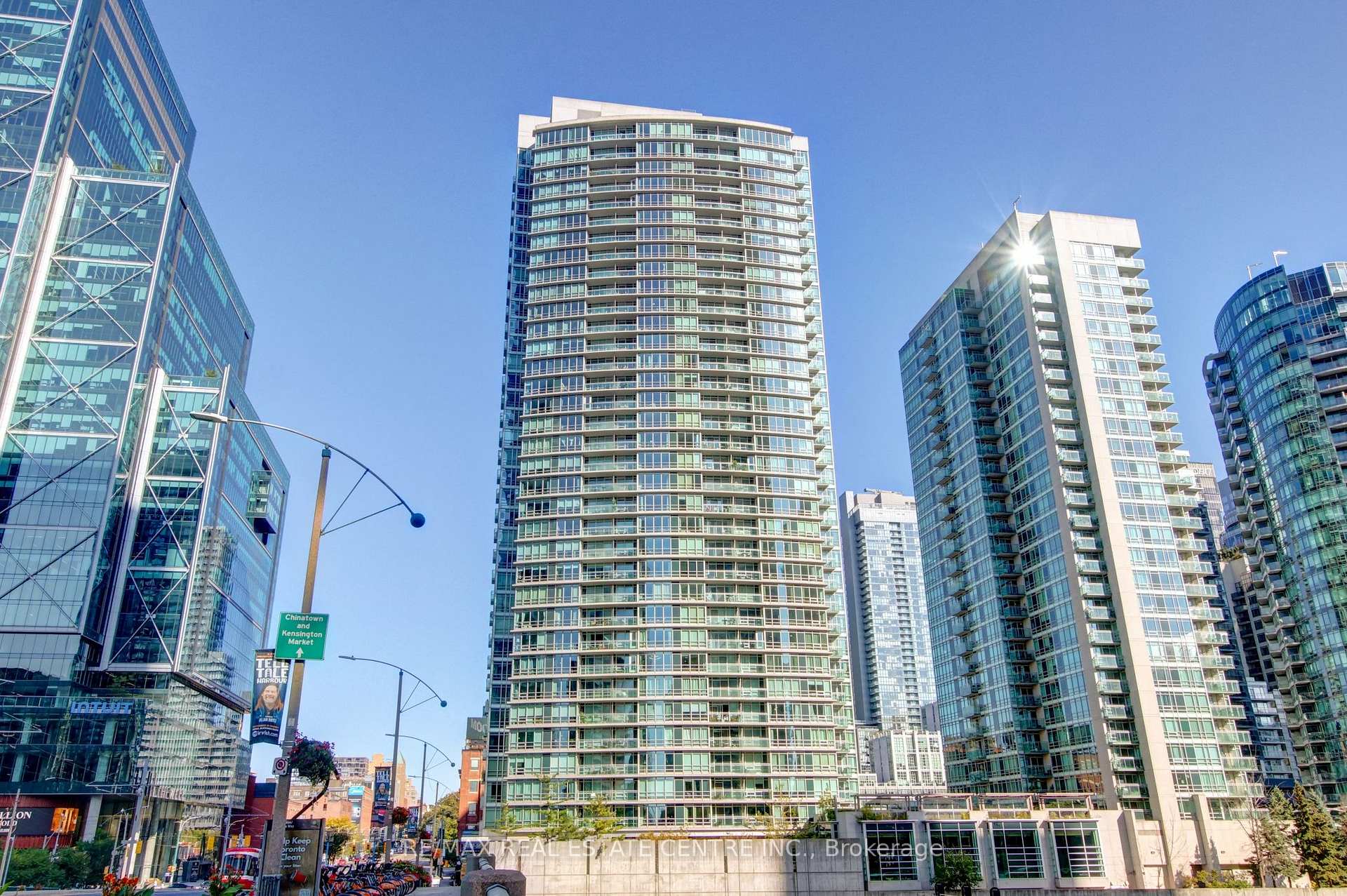 Photo 6 of Unit 1010, 397 Front Street W, Toronto, Waterfront Communities — HOMEH