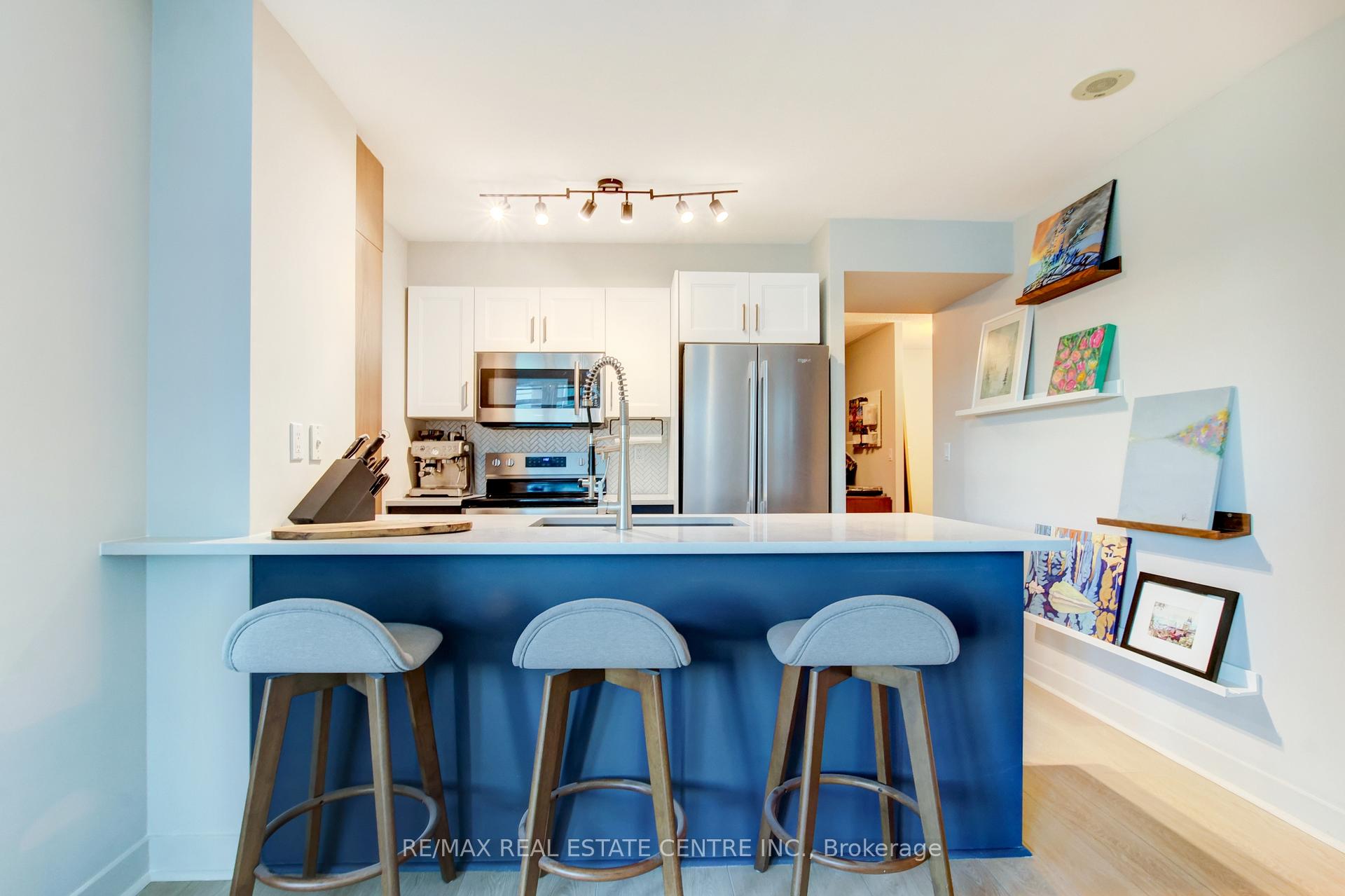 Photo 16 of Unit 1010, 397 Front Street W, Toronto, Waterfront Communities — HOMEH