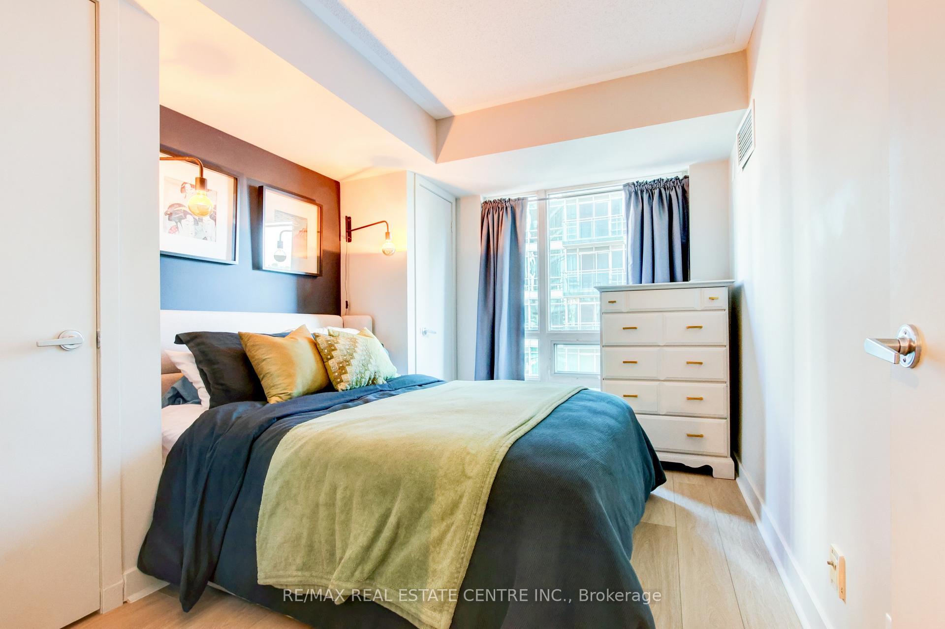 Photo 24 of Unit 1010, 397 Front Street W, Toronto, Waterfront Communities — HOMEH
