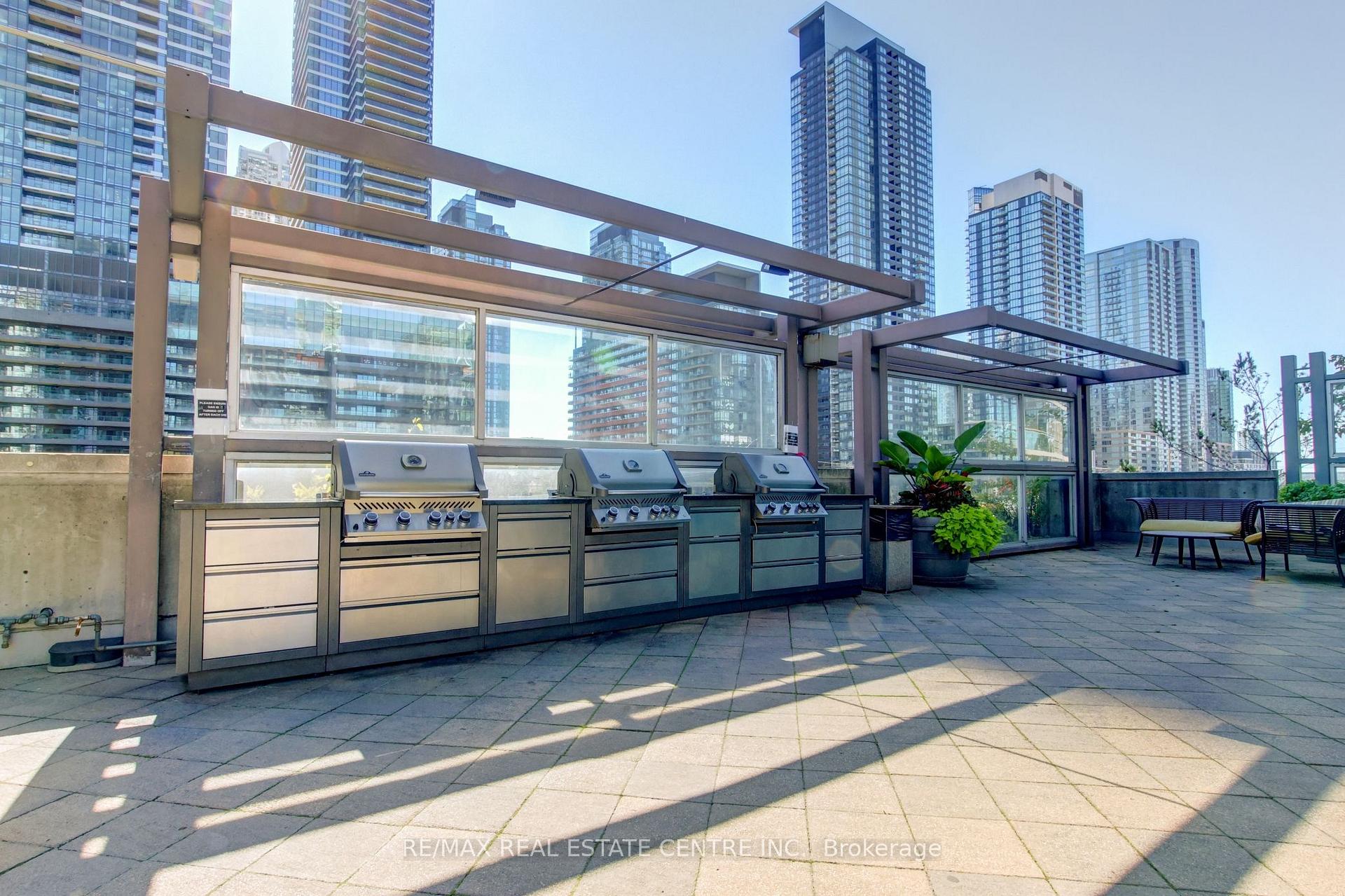 Photo 34 of Unit 1010, 397 Front Street W, Toronto, Waterfront Communities — HOMEH