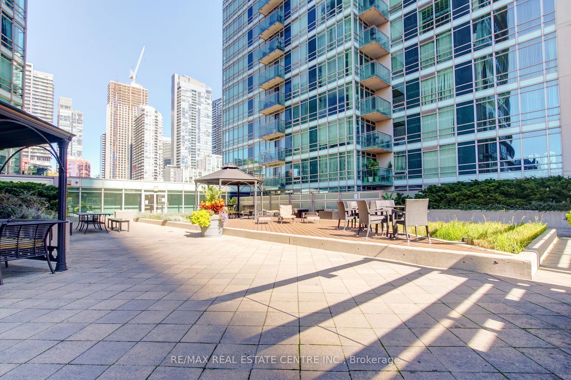 Photo 35 of Unit 1010, 397 Front Street W, Toronto, Waterfront Communities — HOMEH