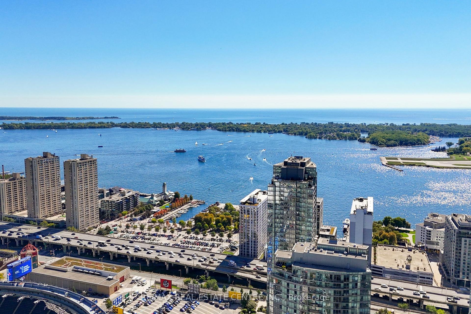 Photo 44 of Unit 1010, 397 Front Street W, Toronto, Waterfront Communities — HOMEH