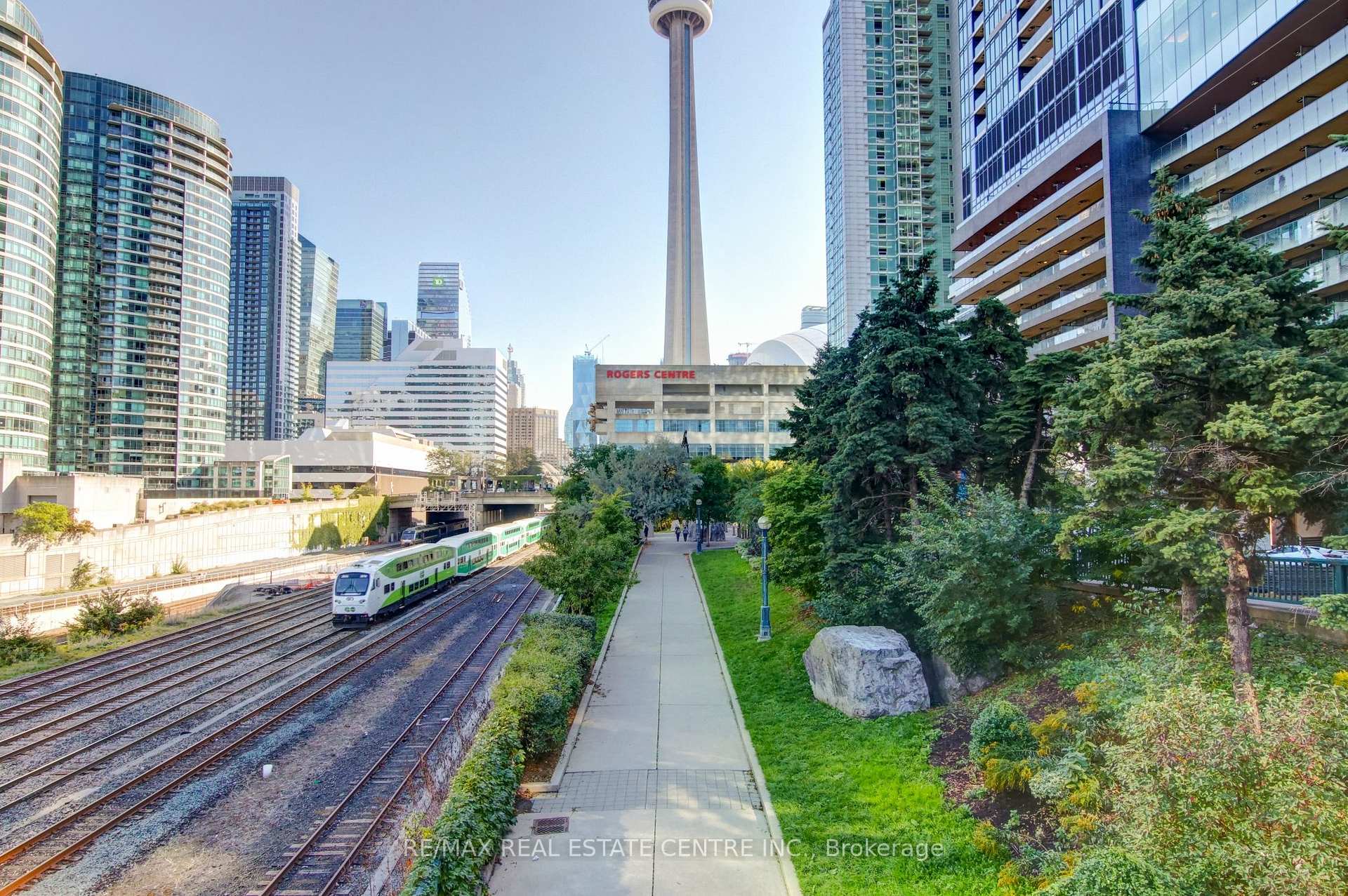 Photo 46 of Unit 1010, 397 Front Street W, Toronto, Waterfront Communities — HOMEH