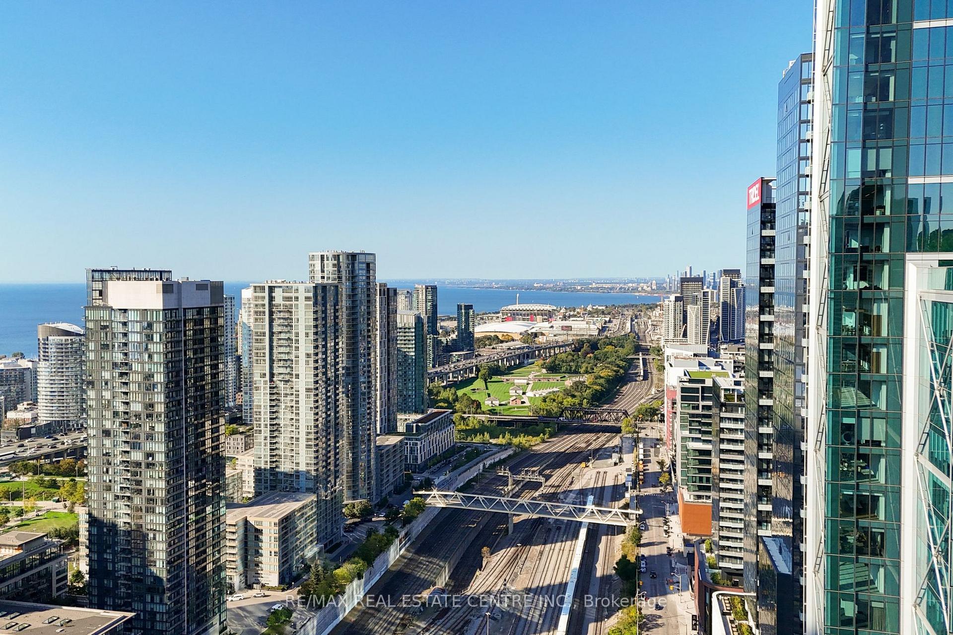 Photo 49 of Unit 1010, 397 Front Street W, Toronto, Waterfront Communities — HOMEH