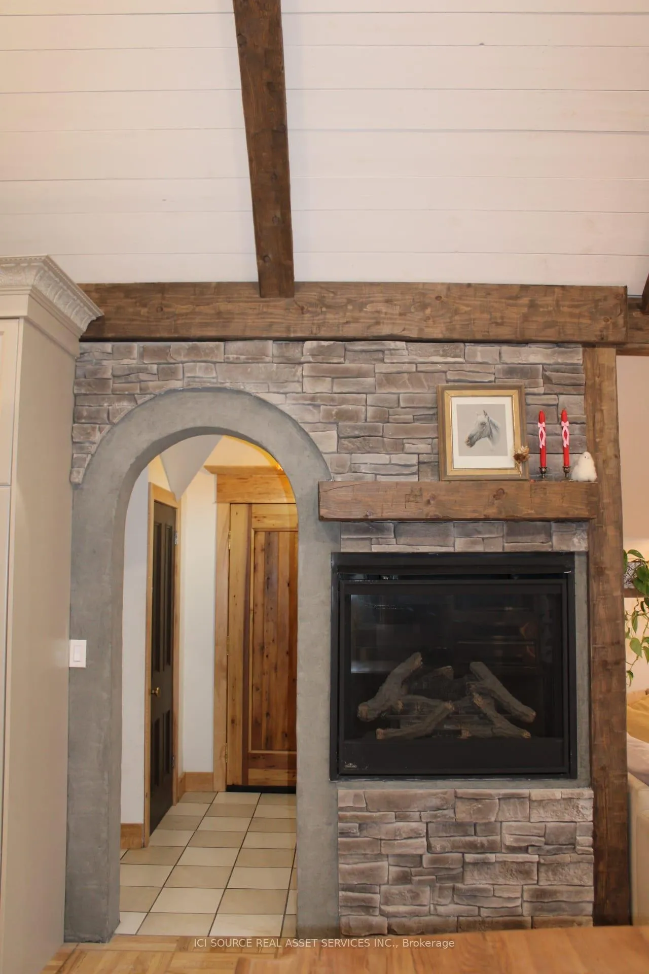 Photo 10 of 131 Orr Street, Chatsworth — HOMEH