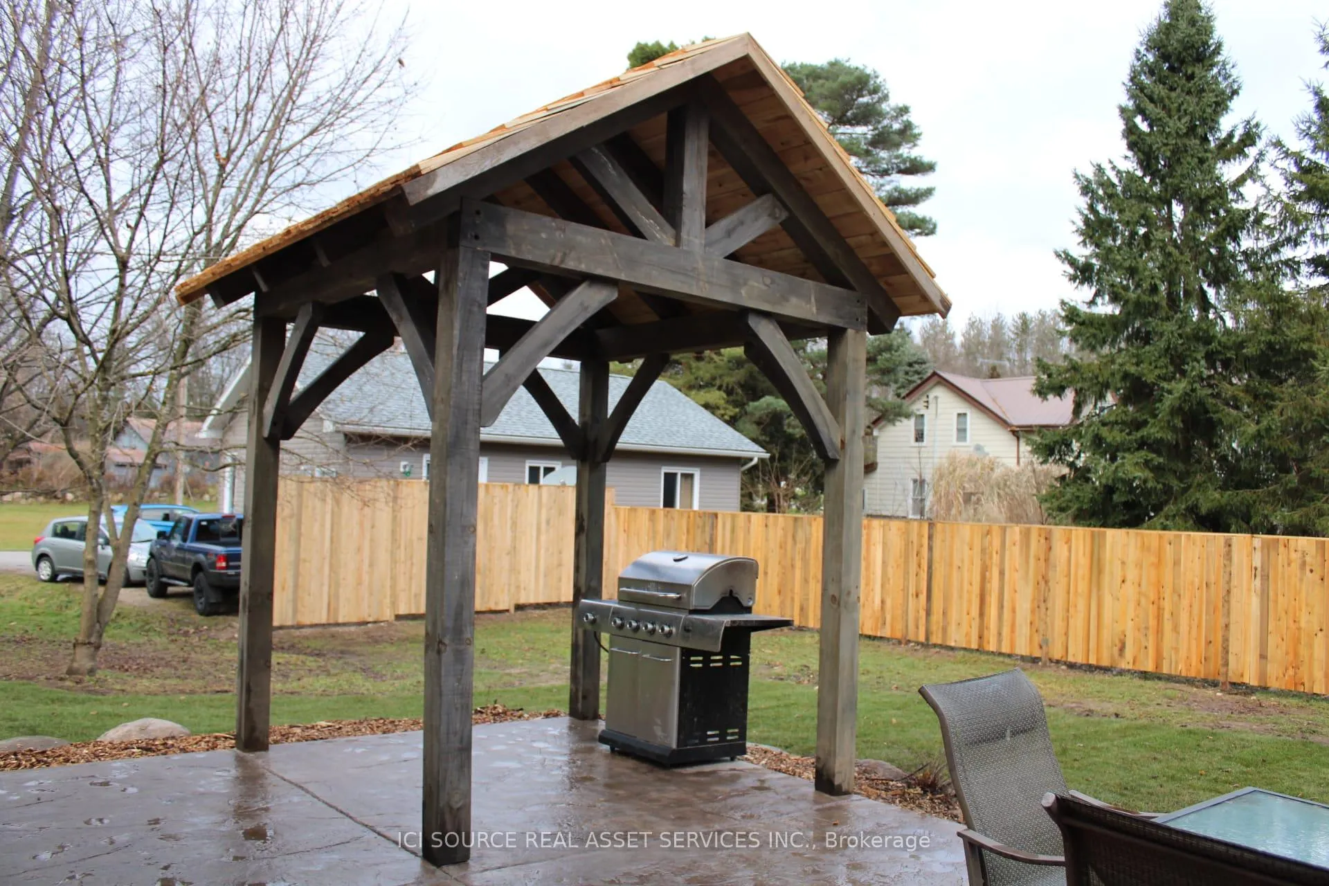 Photo 31 of 131 Orr Street, Chatsworth — HOMEH