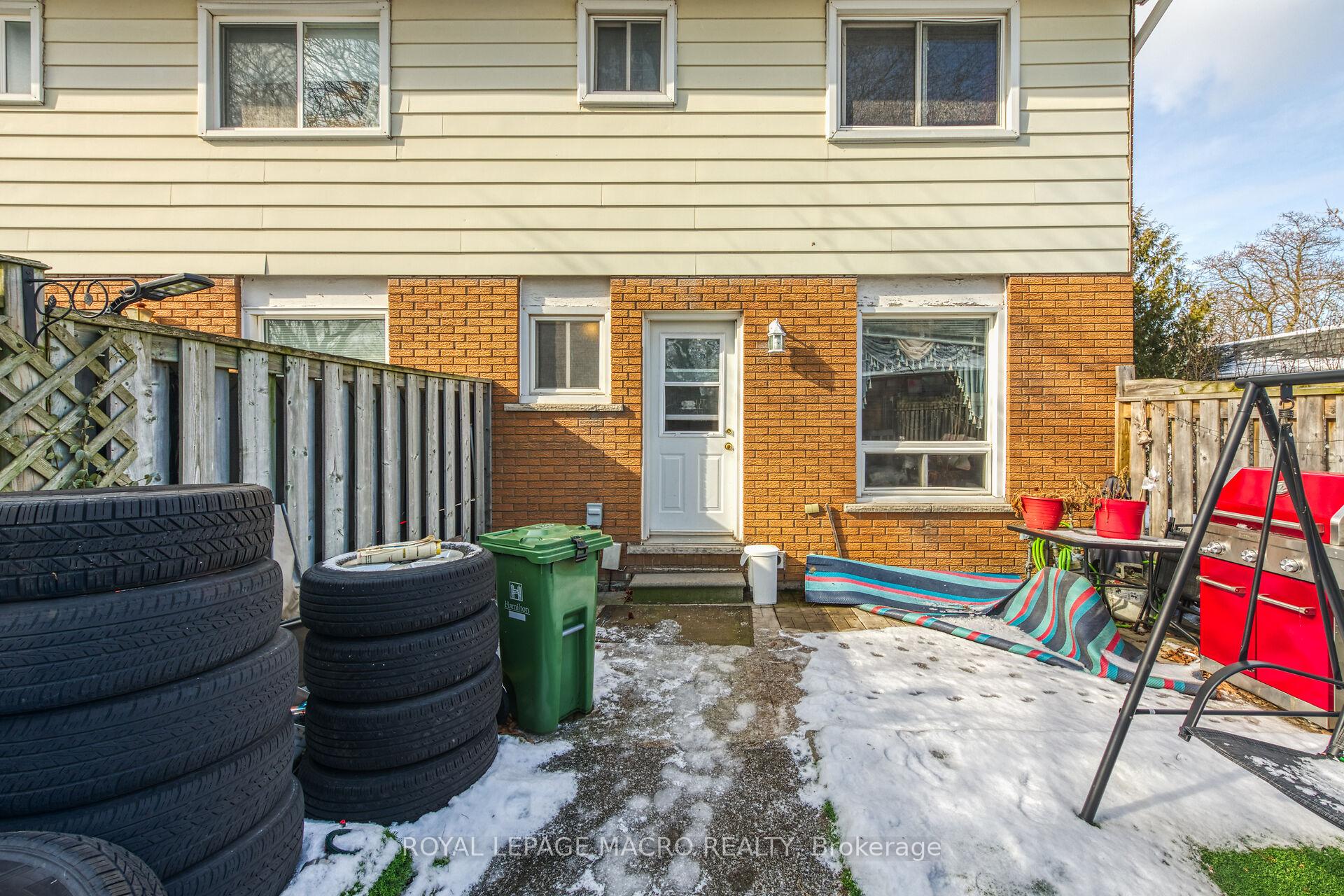 Photo 4 of Unit 25, 2700 Barton Street E, Hamilton, Grayside — HOMEH