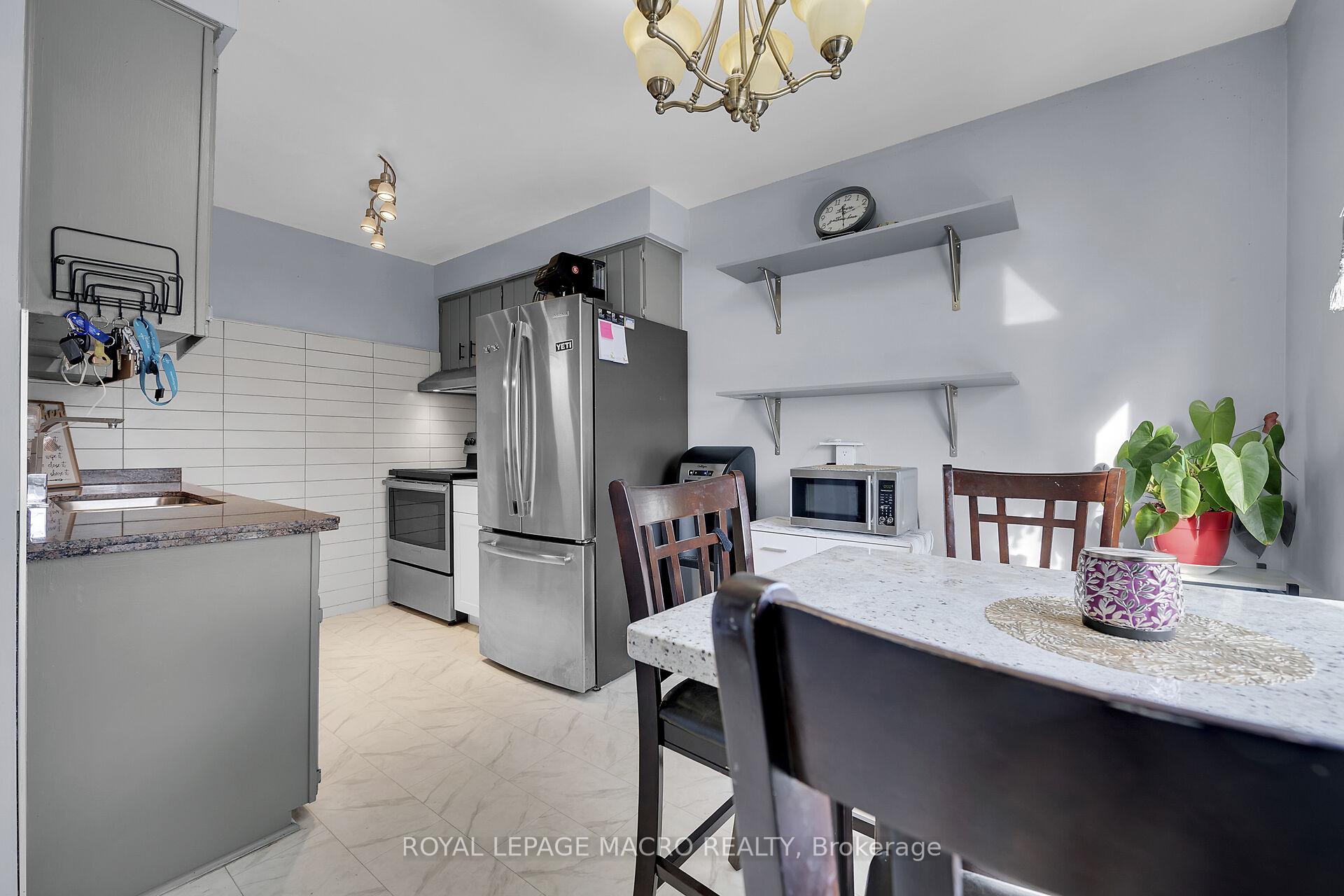 Photo 8 of Unit 25, 2700 Barton Street E, Hamilton, Grayside — HOMEH